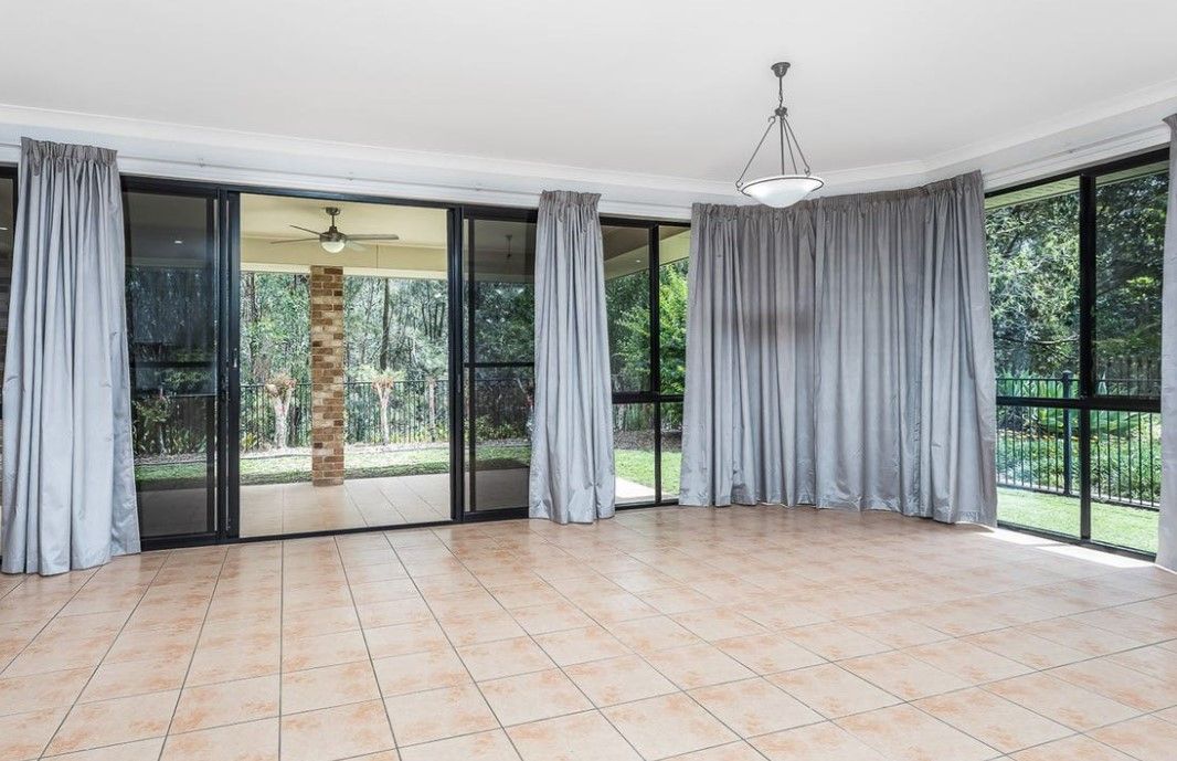 4 Hoya Close, North Lakes, QLD 4509