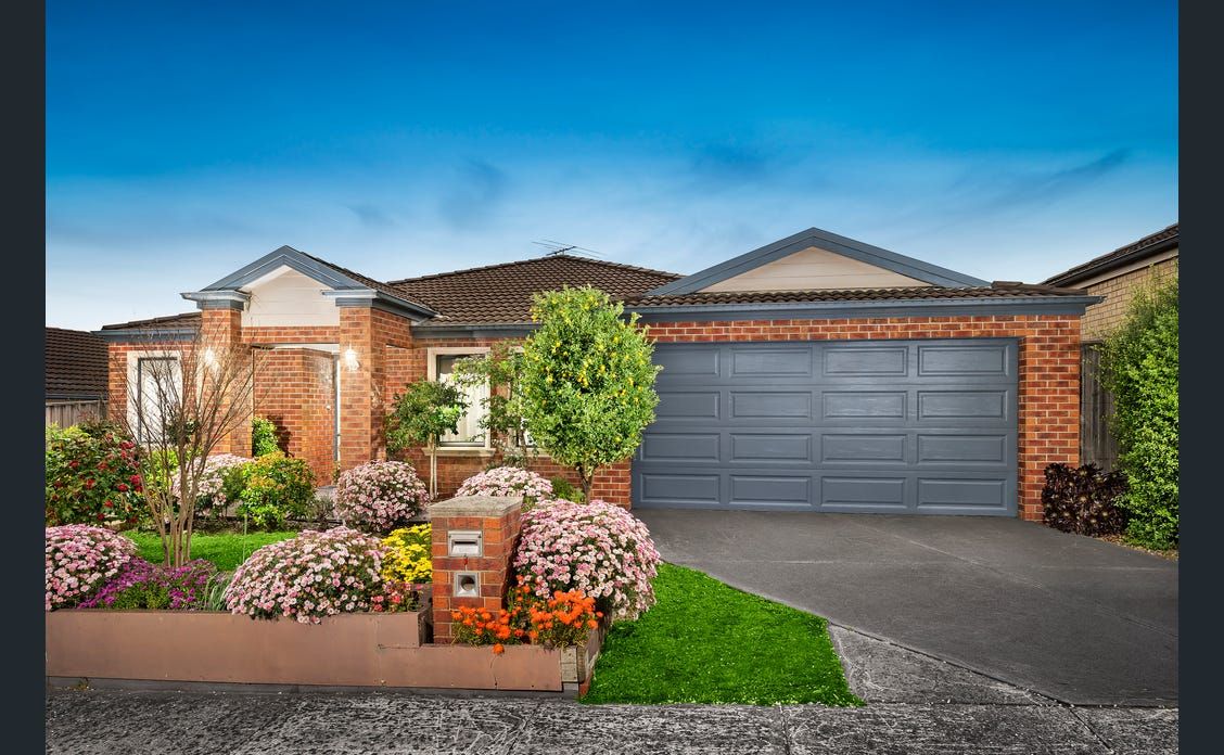 11 Outcrop Crescent, South Morang, VIC 3752