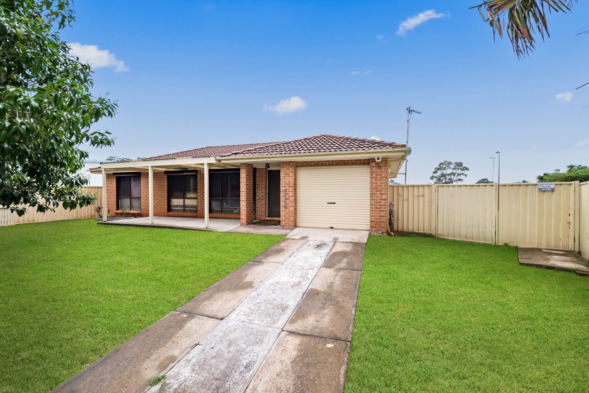 6 Lear Place, Rosemeadow, NSW 2560