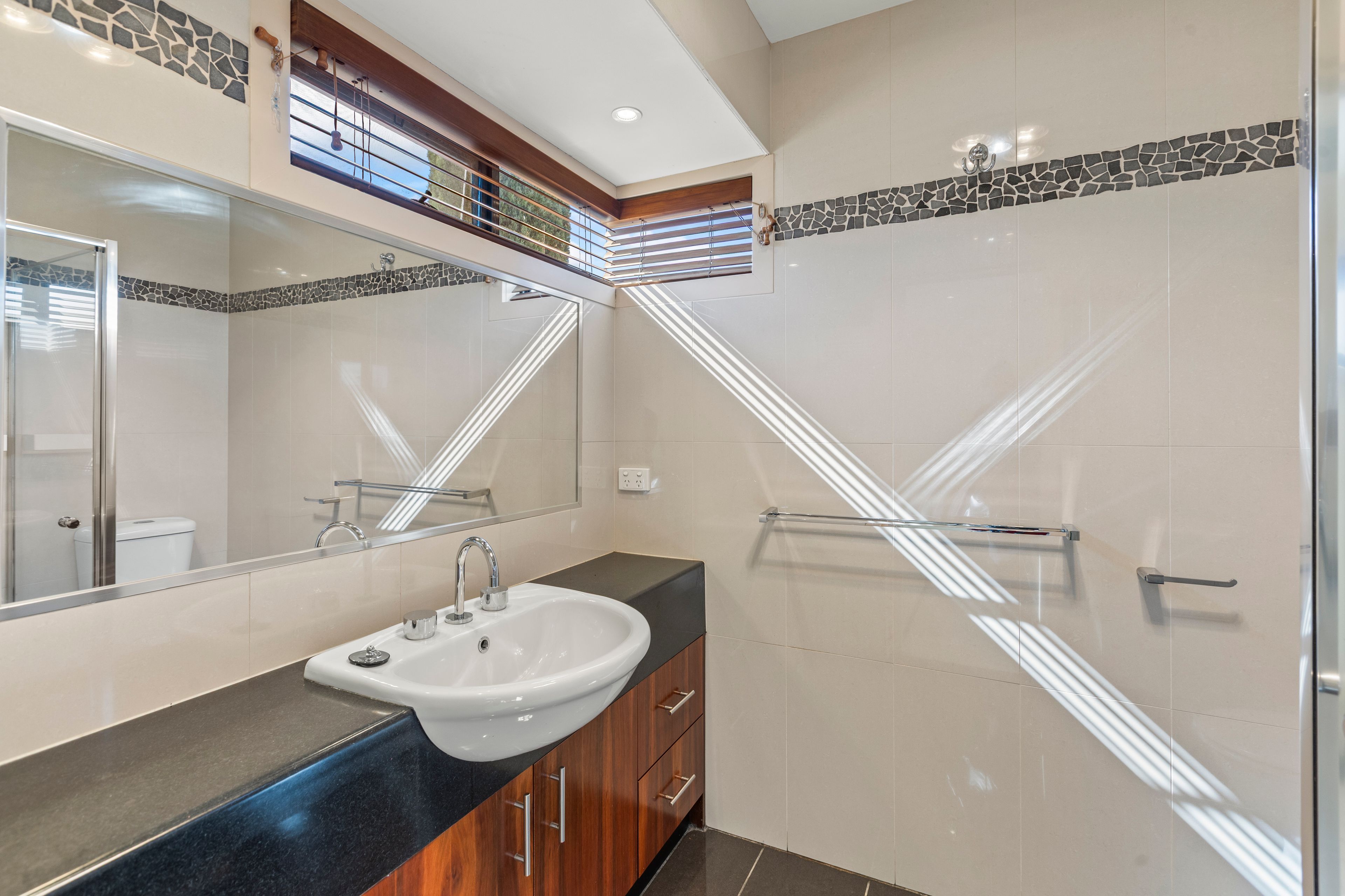 123A Gordon Street — photo 9 of 10