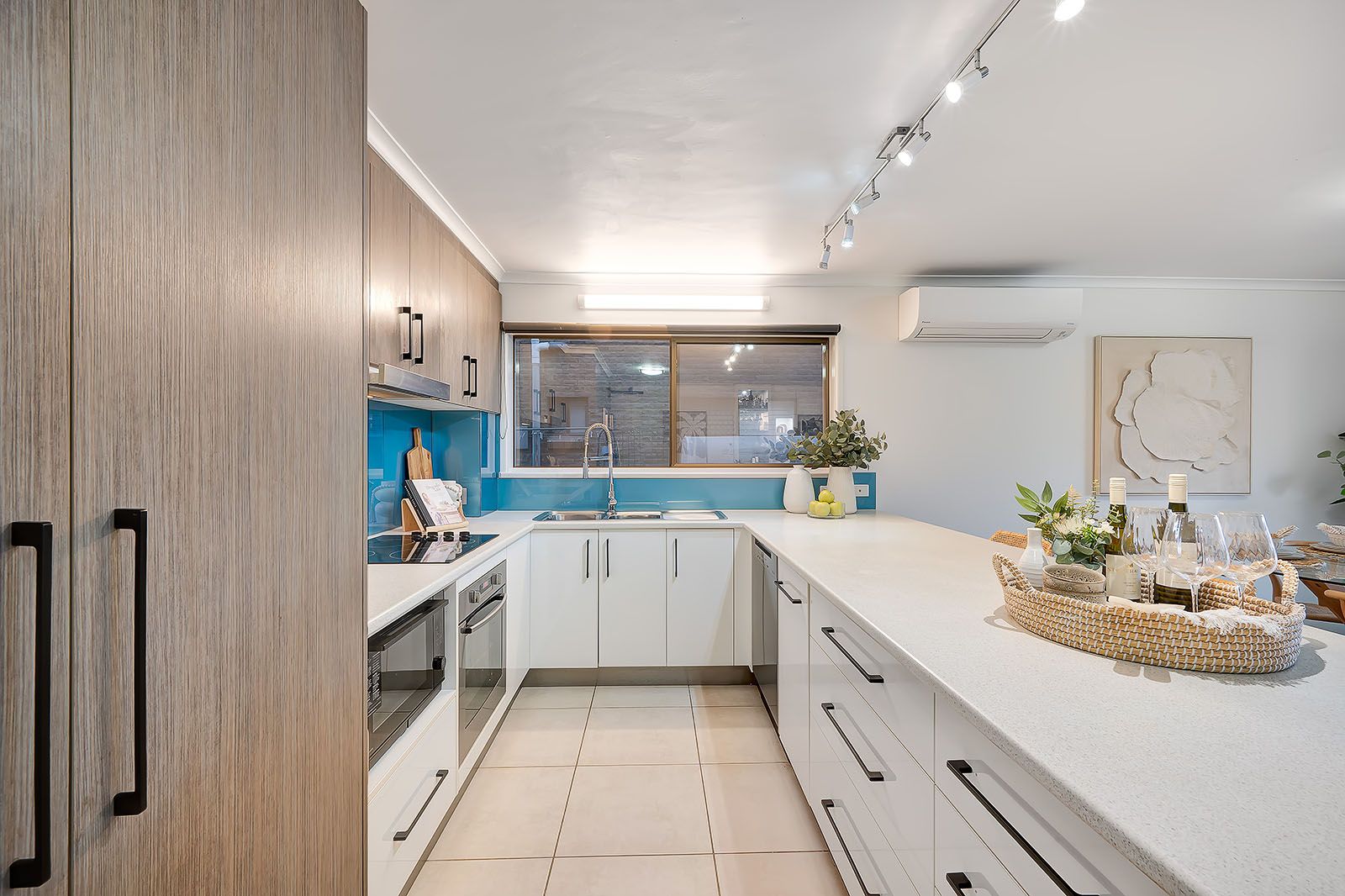 1/6 Akeringa Place — photo 4 of 16