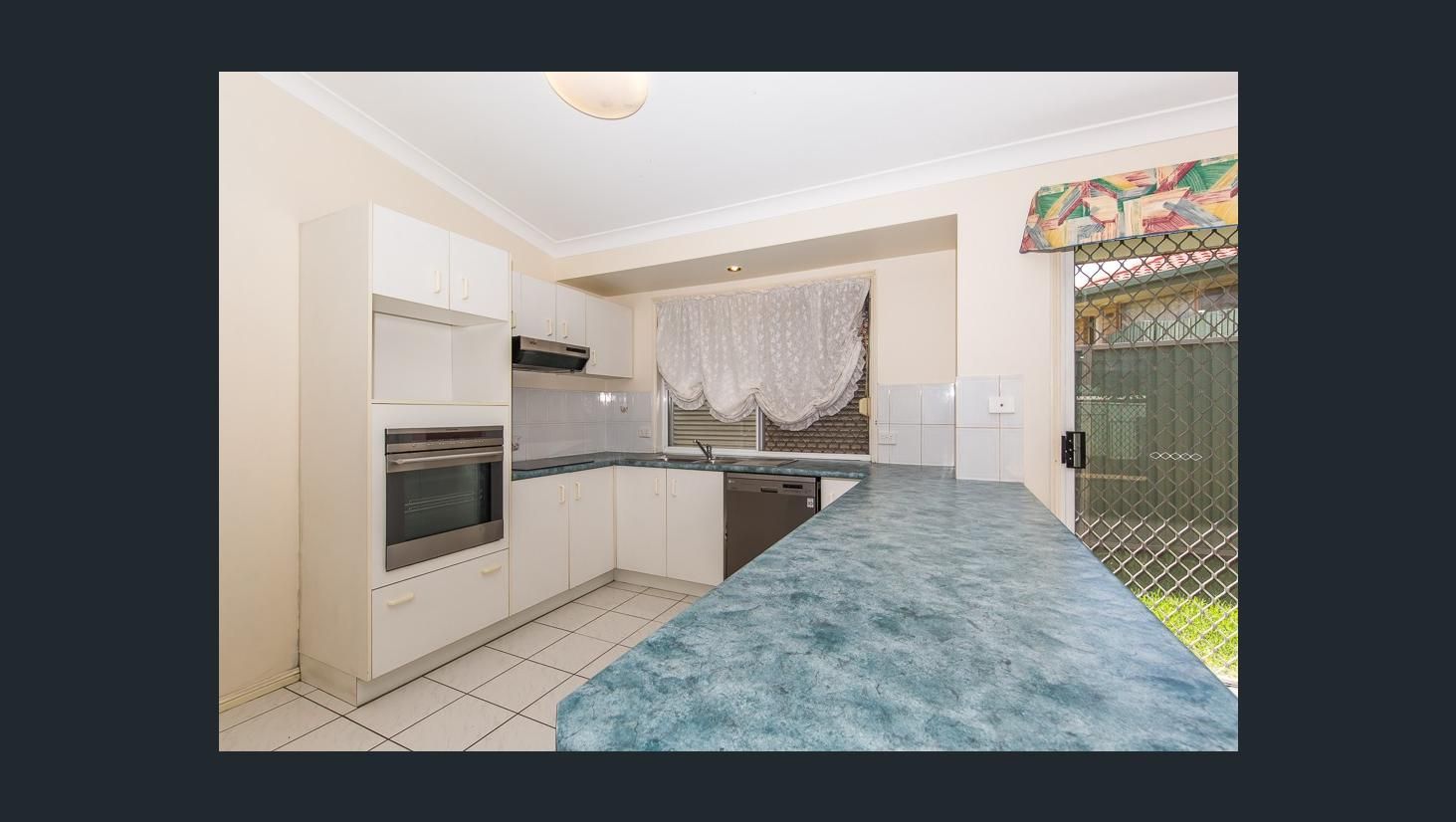 24 Hurlstone Street, Wishart, QLD 4122