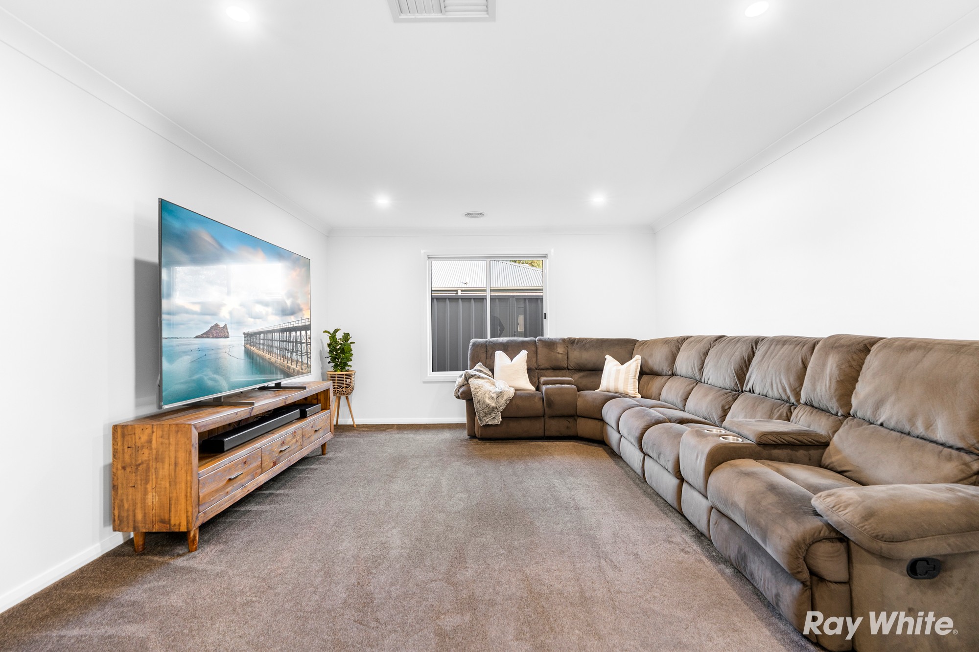 29 Coppabella Drive, Gobbagombalin, NSW 2650