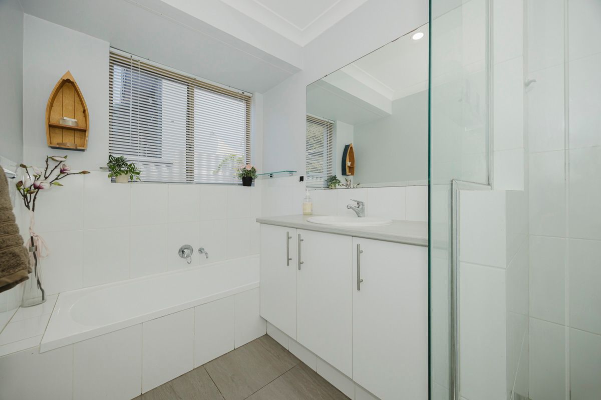 18 Whitfield Drive — photo 15 of 30