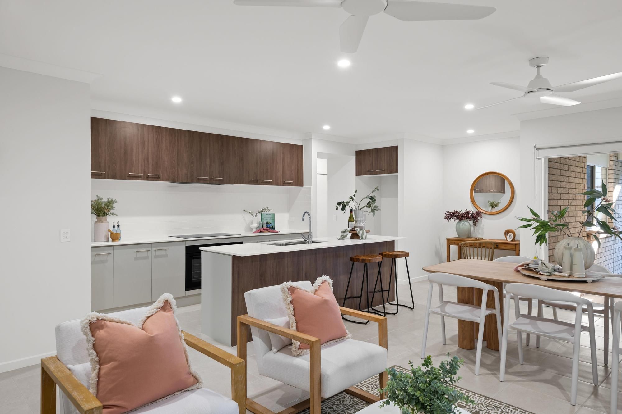 12 Edgeview Way, Flinders View, QLD 4305