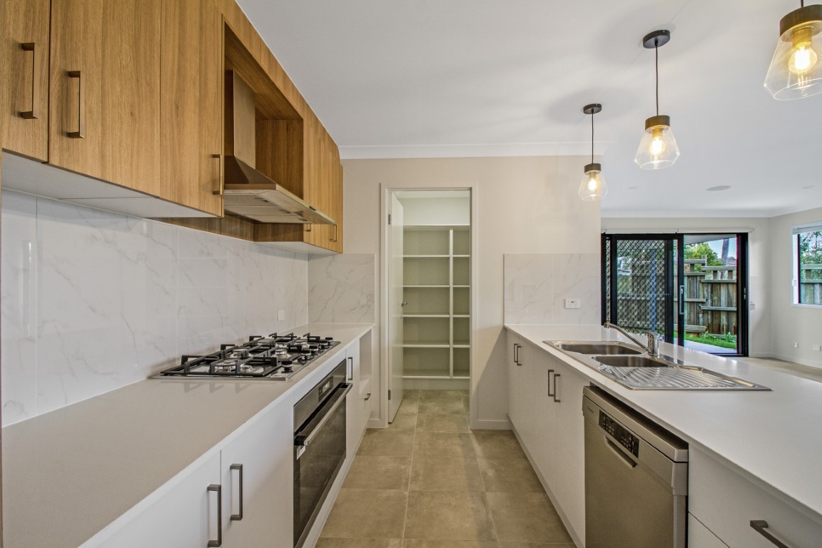 4 Wedgetail Court, Deebing Heights, QLD 4306