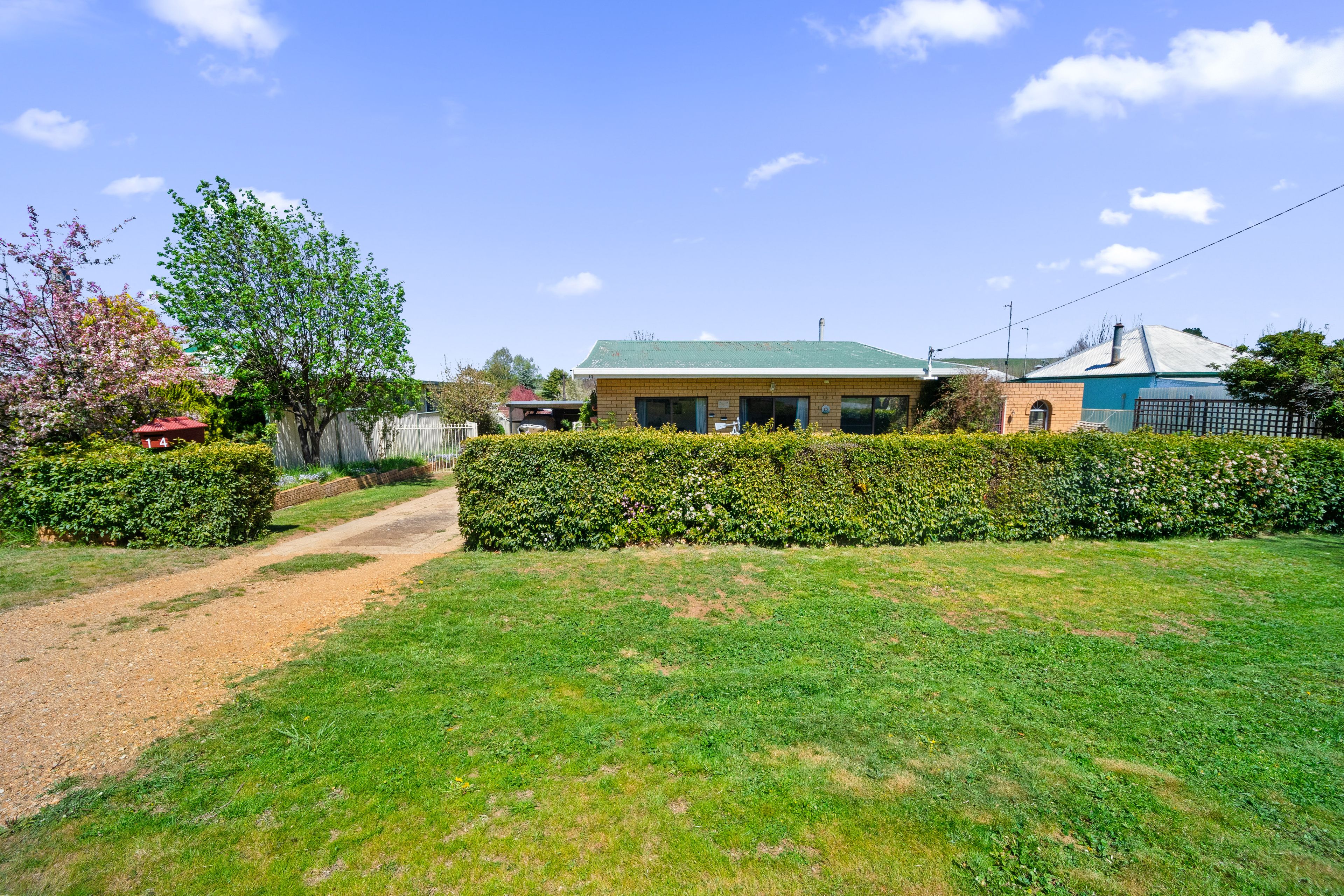 14 York Street — photo from Ray White Canberra