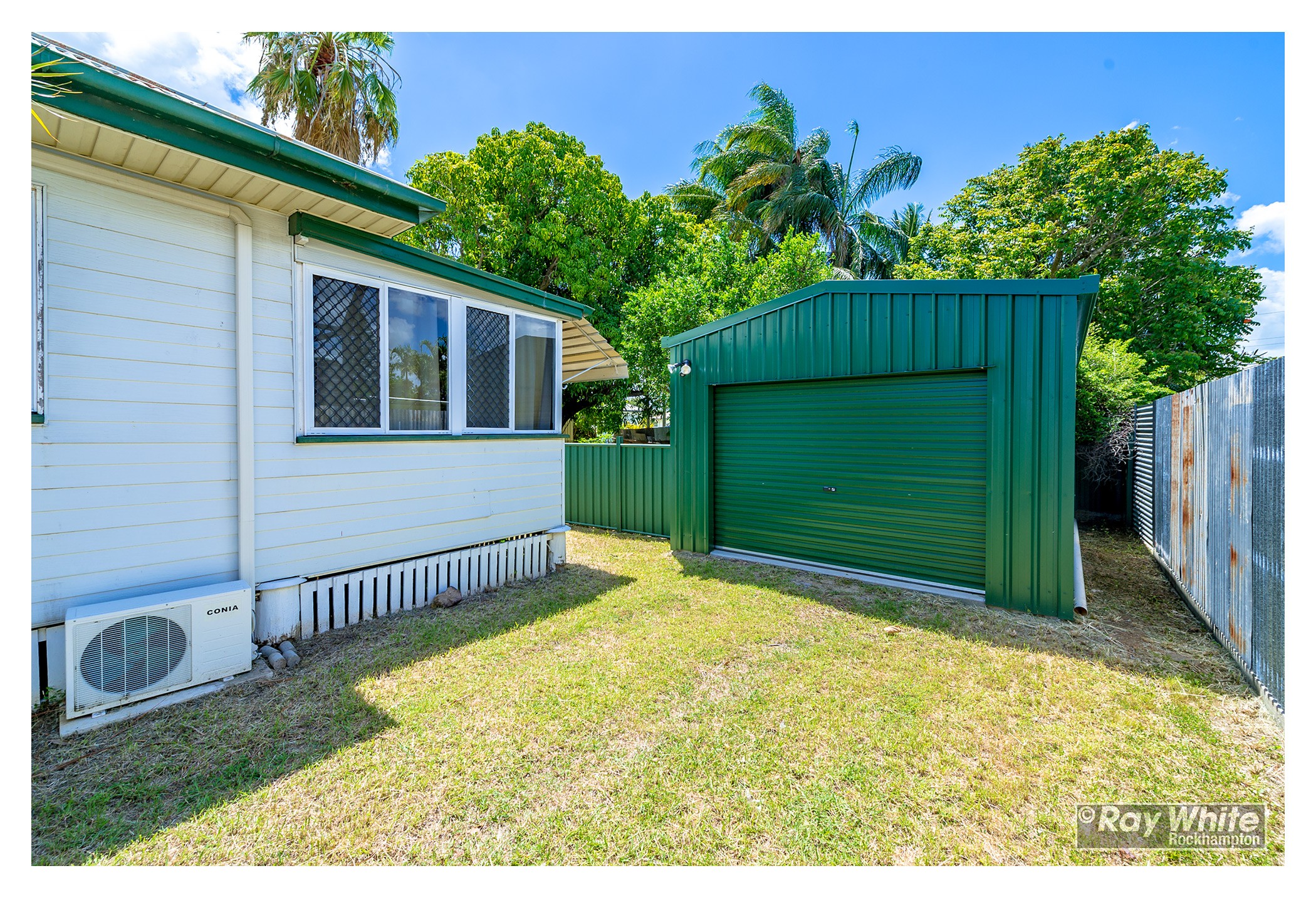90 Main Street, Park Avenue, QLD 4701