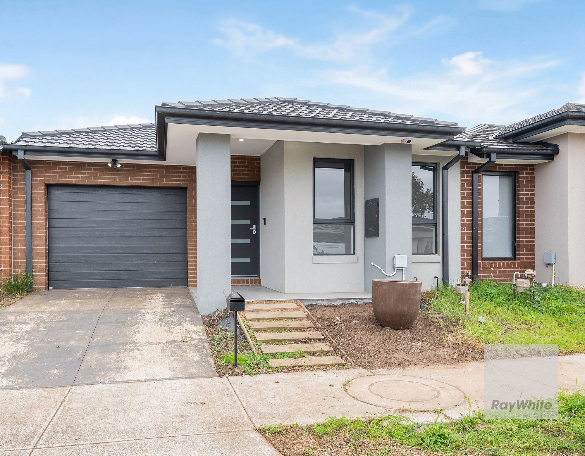 19 Miandad Street — photo 3 of 9