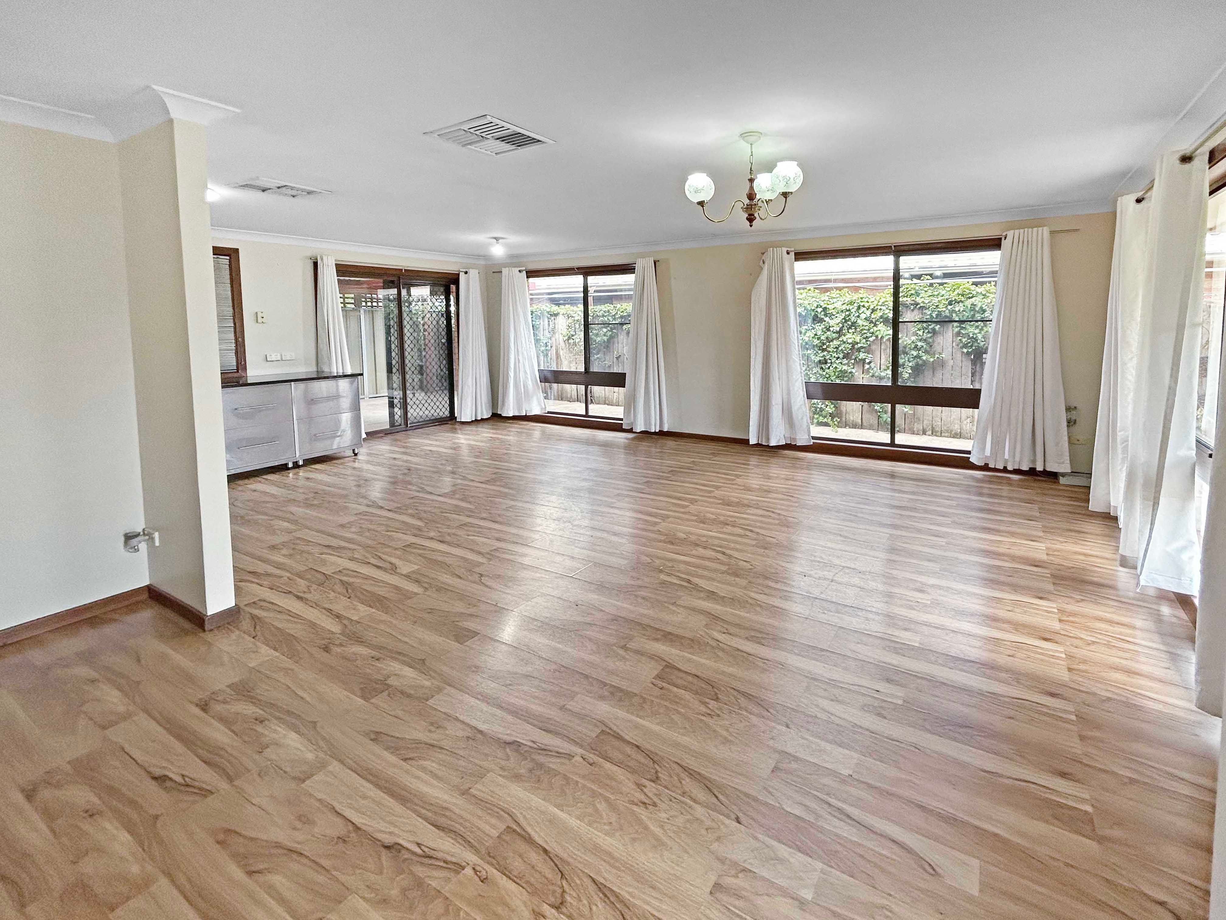 35 Chifley Drive, Dubbo, NSW 2830