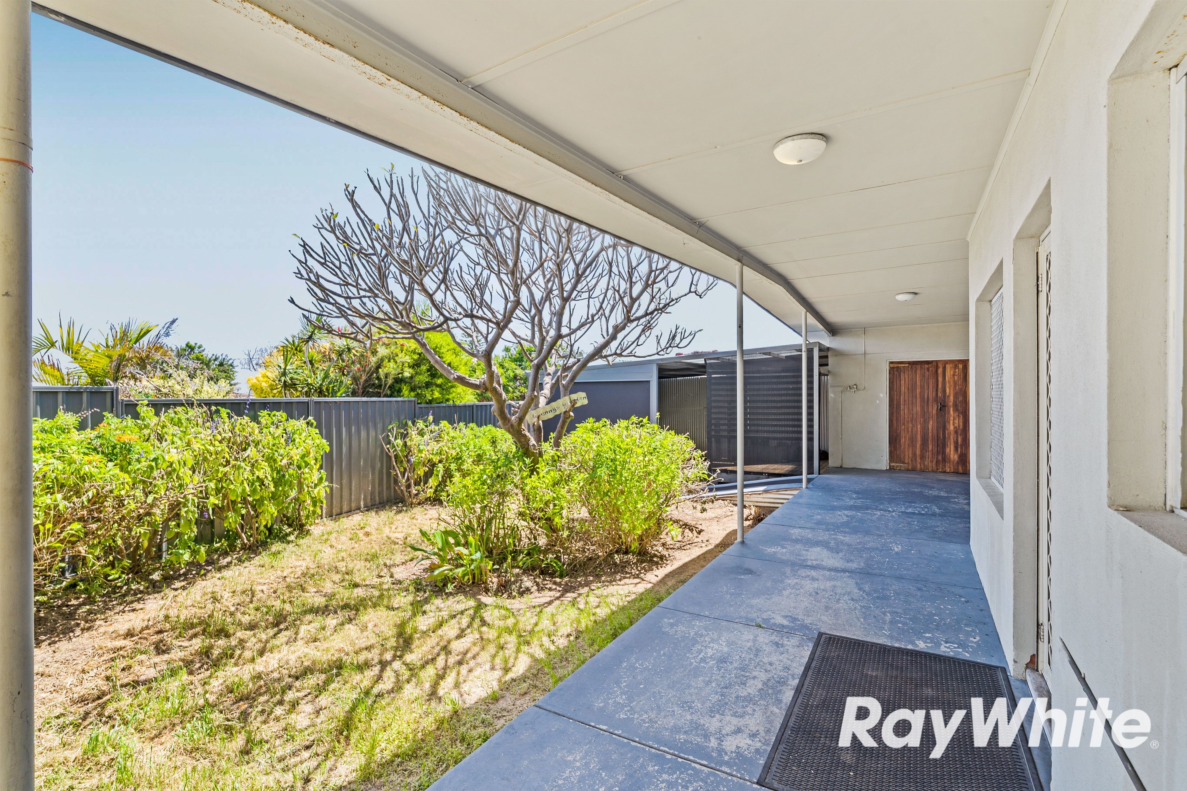 31 Eden Street — photo 13 of 18