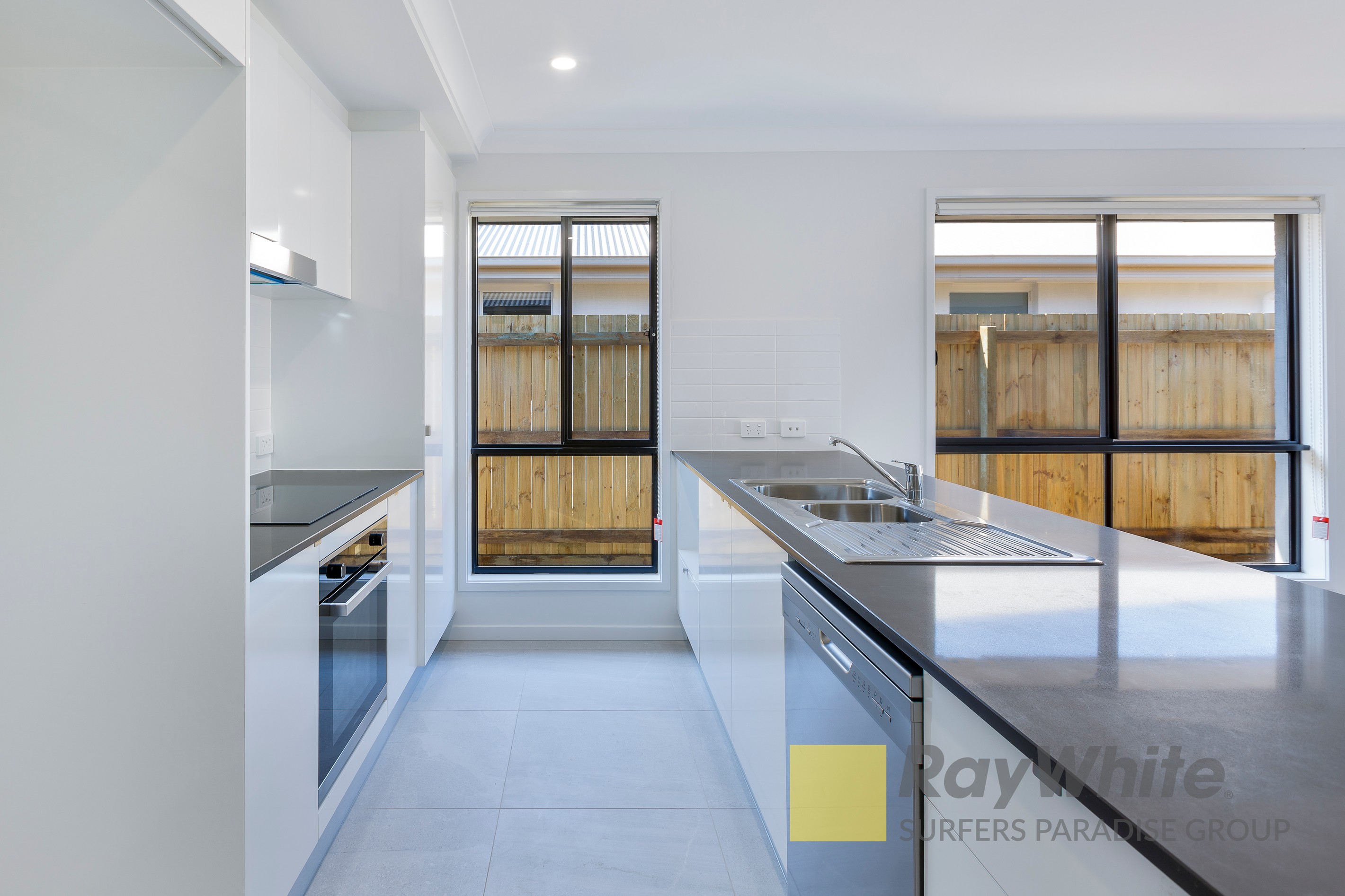 10 Bittenbinder Avenue, Logan Reserve, QLD 4133