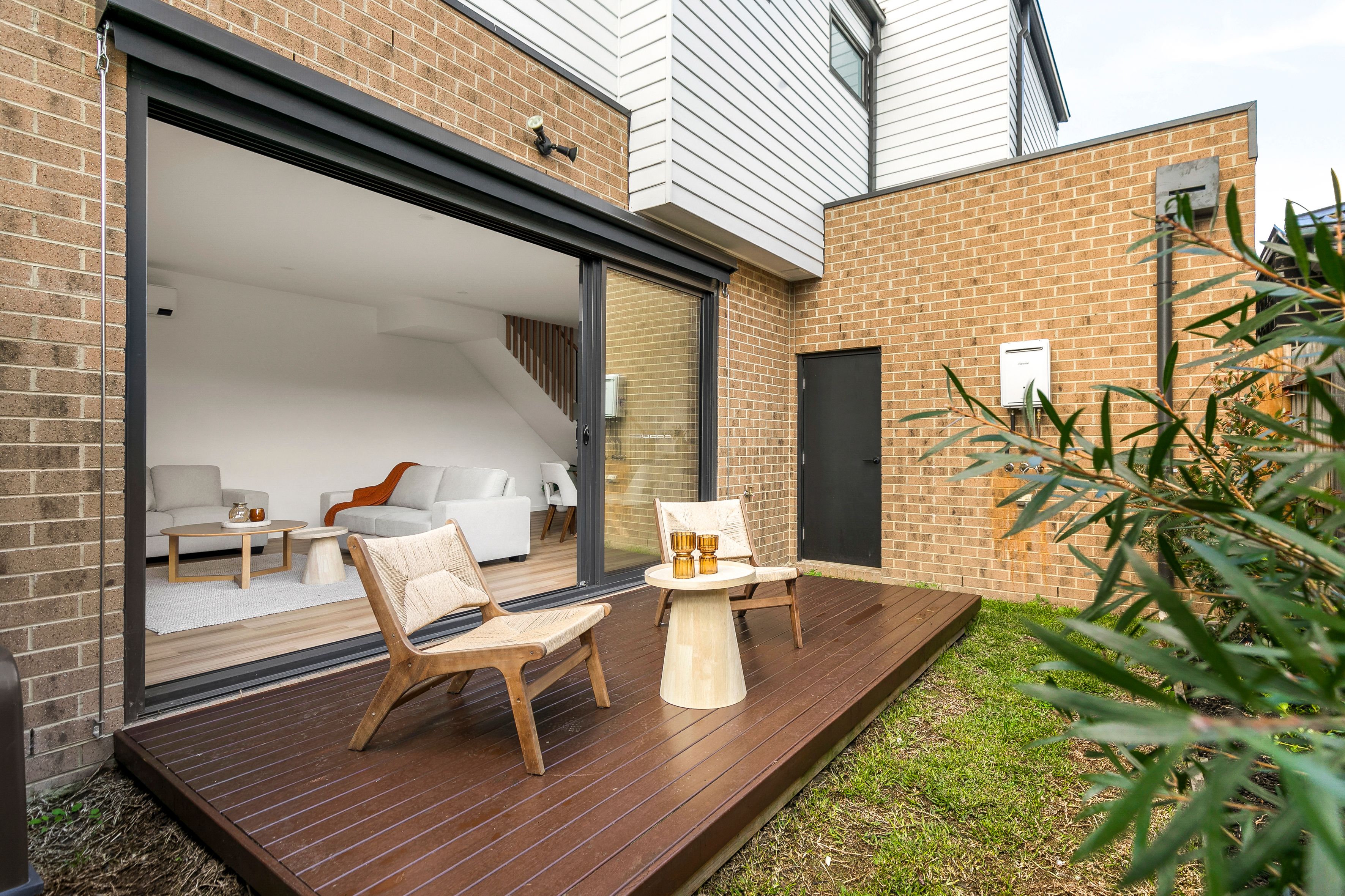 2/8 Curie Avenue — photo 14 of 15