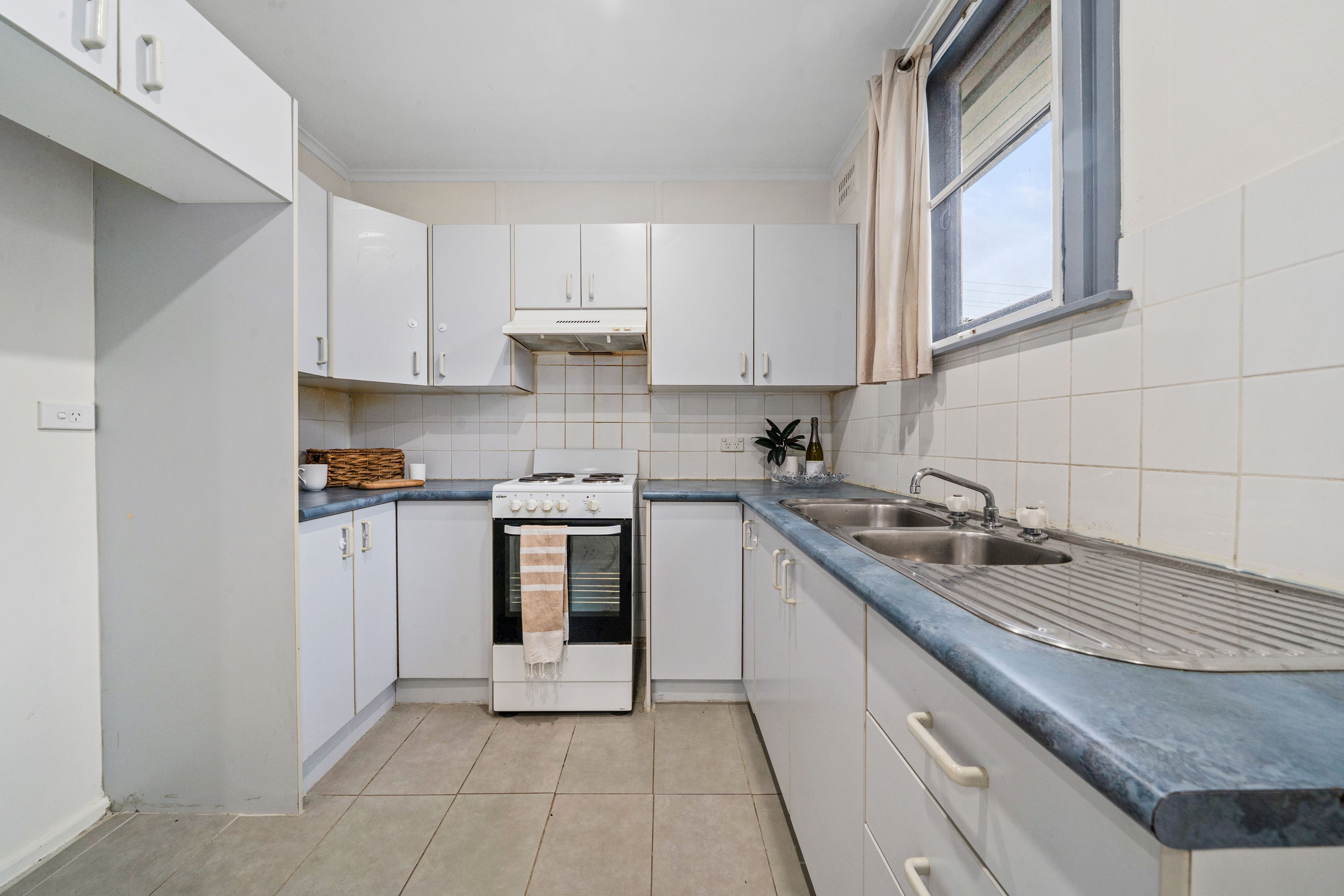 42 Eton Road — photo 4 of 15