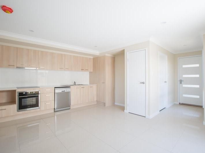 2/19 Bassett Lane, Rosewood, QLD 4340