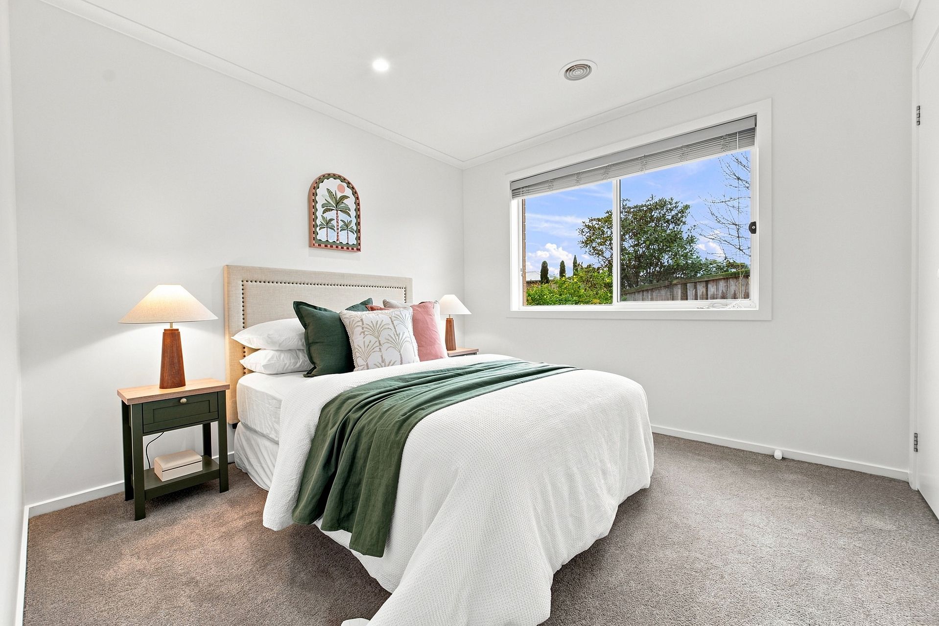 8 Ogle Way — photo 13 of 18