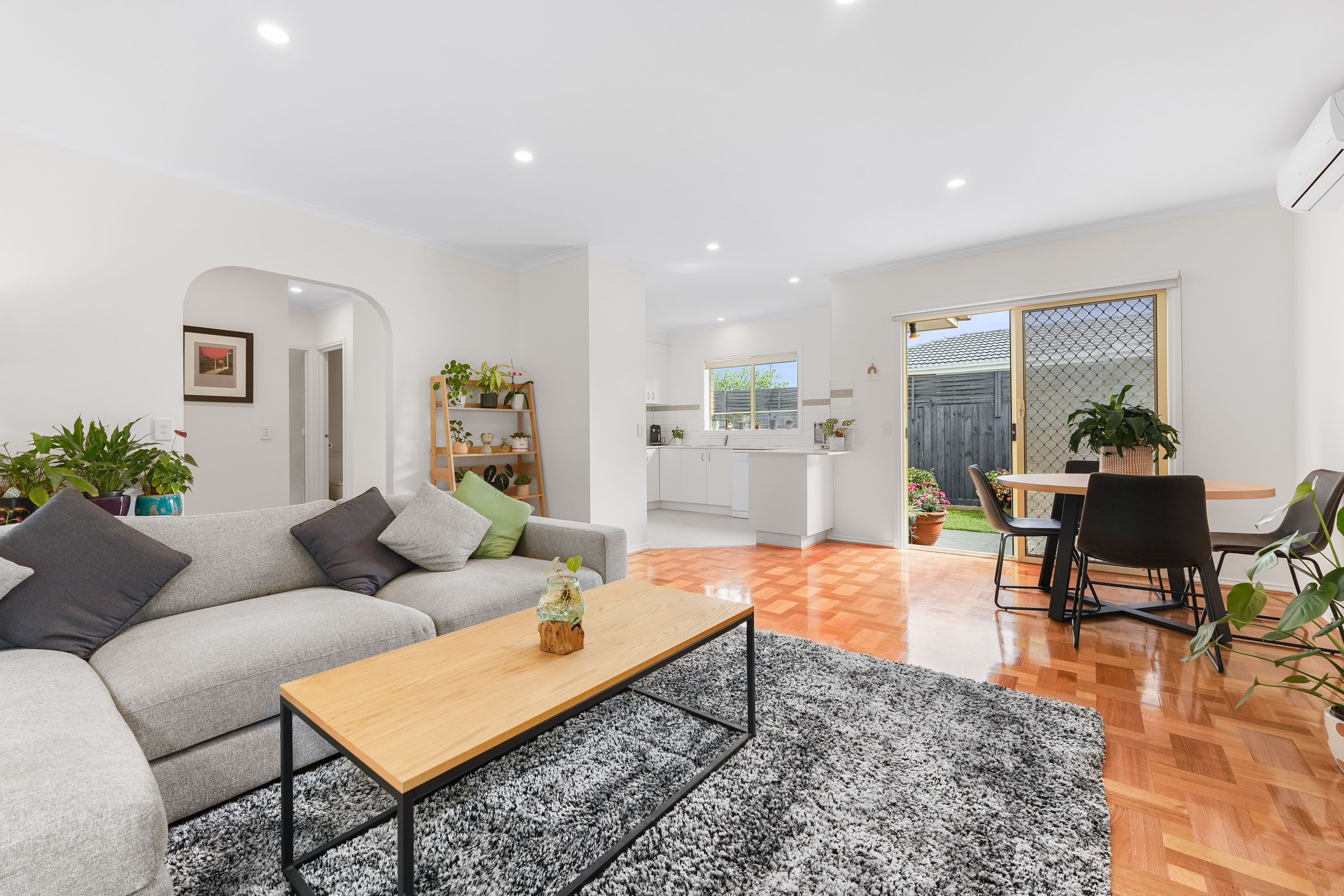 3/64 Wilson Street — photo 4 of 11