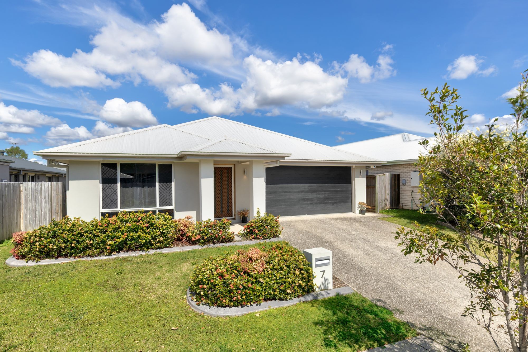 7 Olaf Loop, Park Ridge, QLD 4125