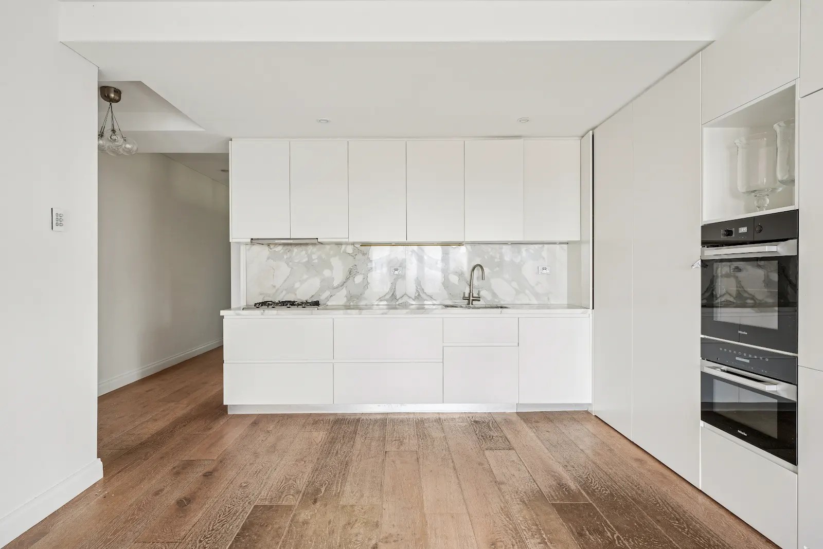 2/15 Wonderland Street, Tamarama, NSW 2026