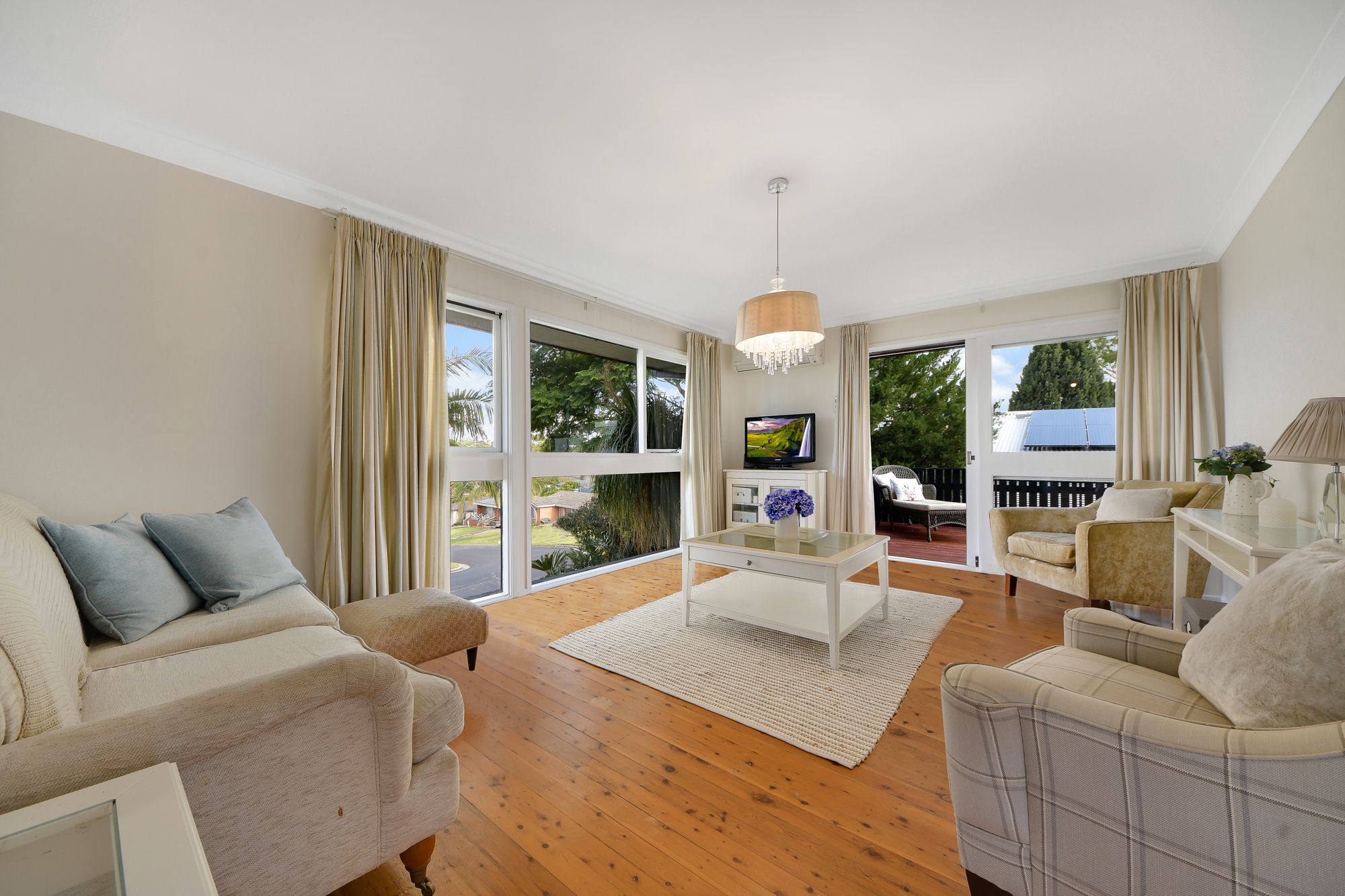 27 Pine Avenue, Bradbury, NSW 2560