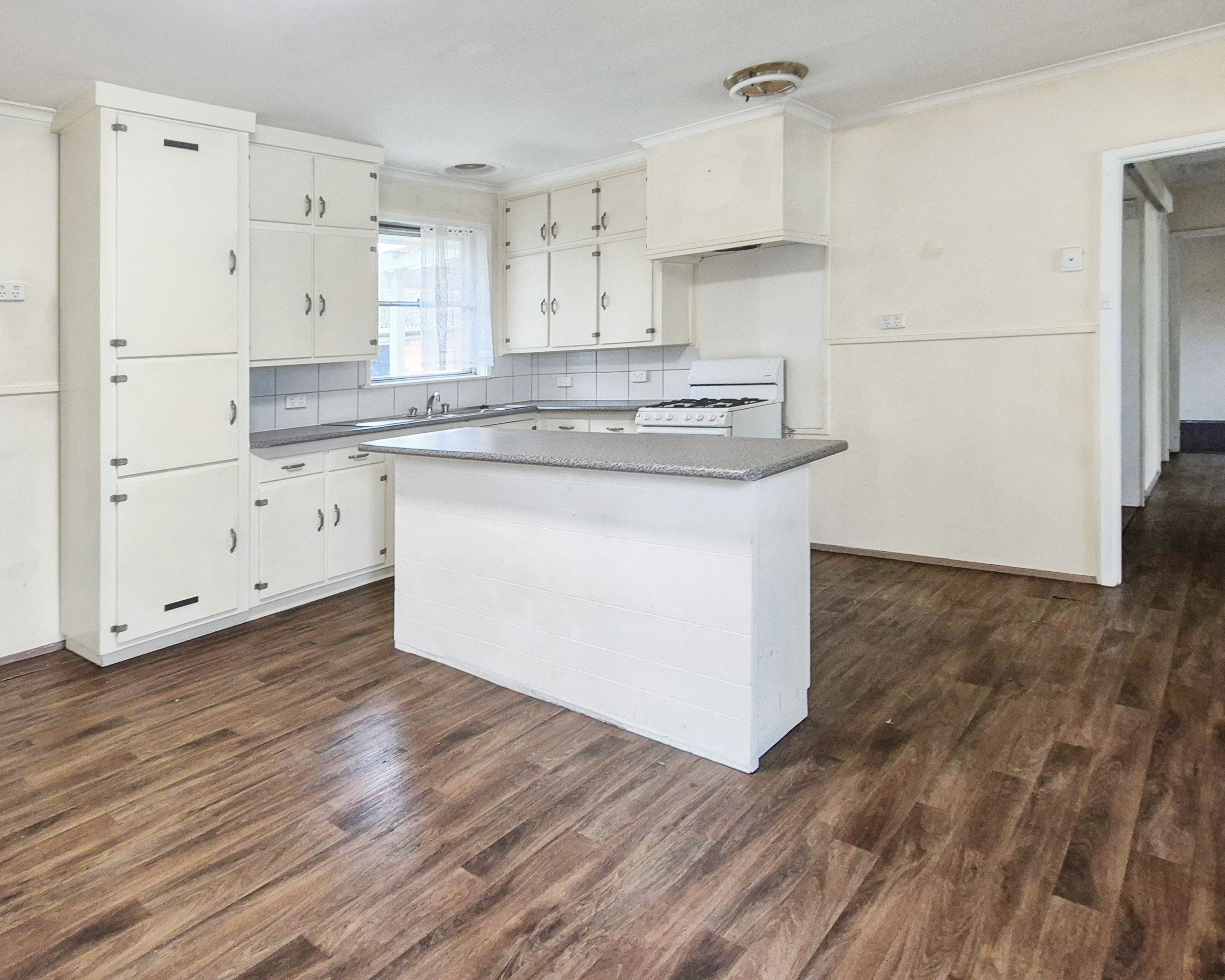 16 Winstanley Road, East Geelong, VIC 3219