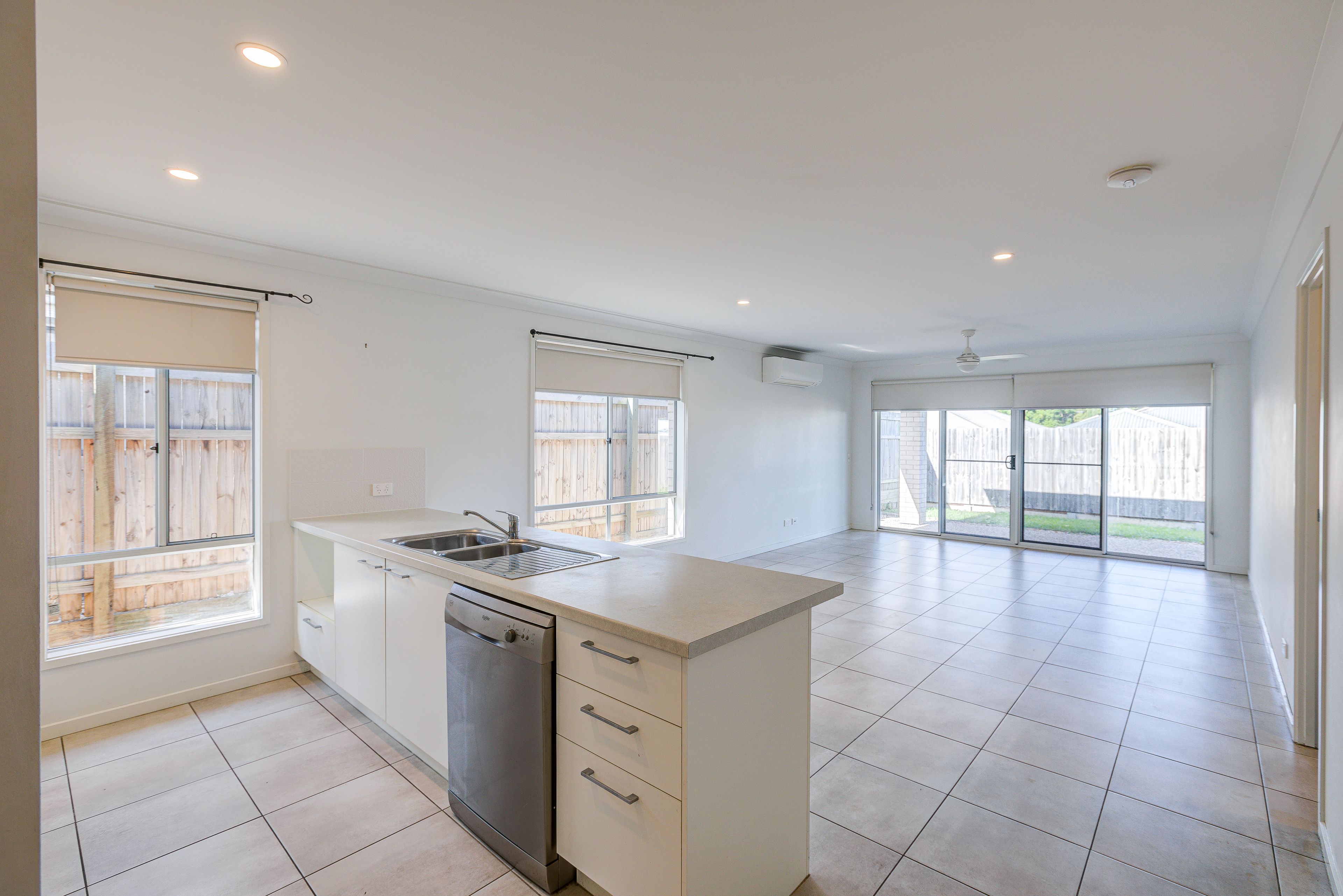 9 Bell Street, Silkstone, QLD 4304