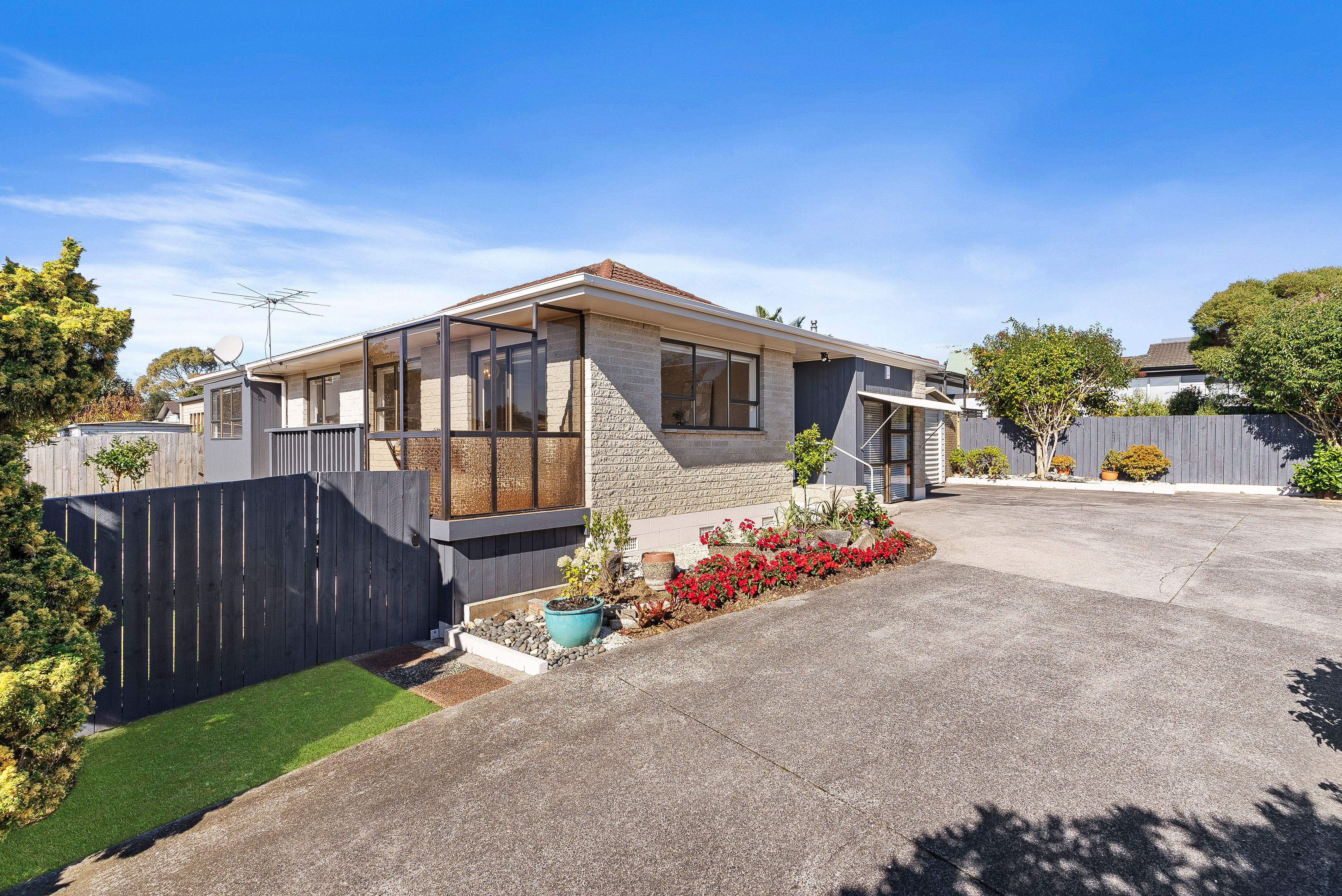 1/39 Majesty Place, Half Moon Bay, Manukau City