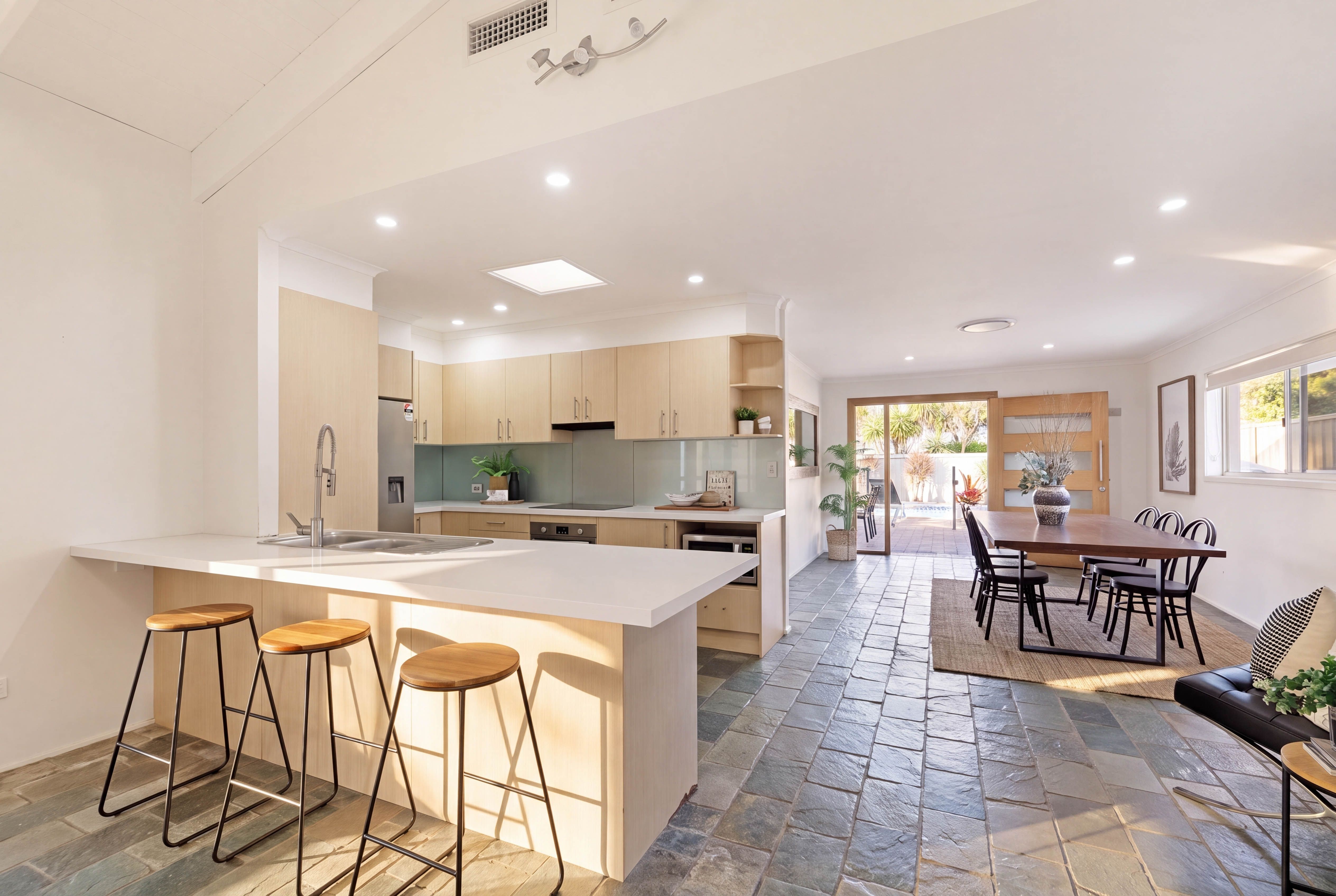 65 Kalimna Drive — photo 8 of 16
