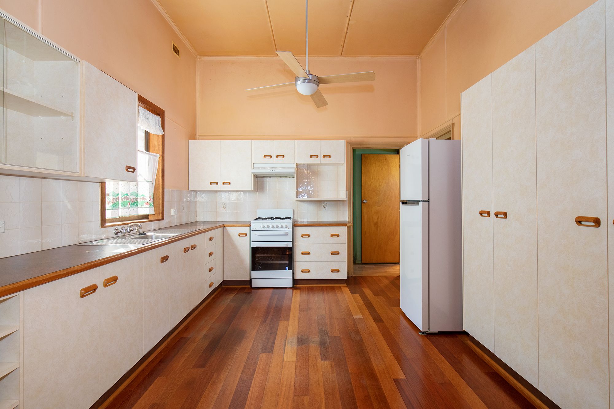 16 Buchanan Street, Hamilton, NSW 2303