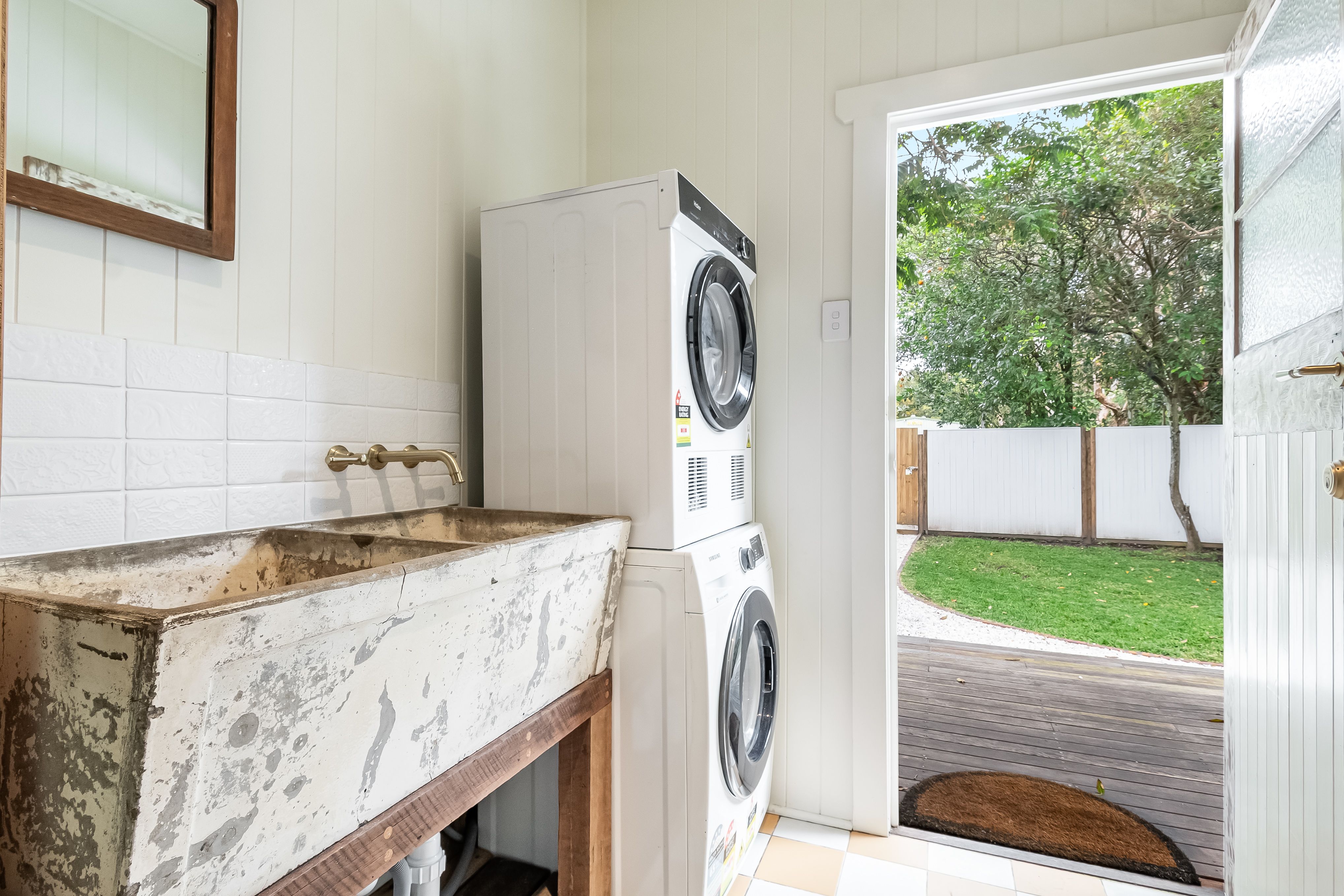 21 Byron Street — photo 14 of 20