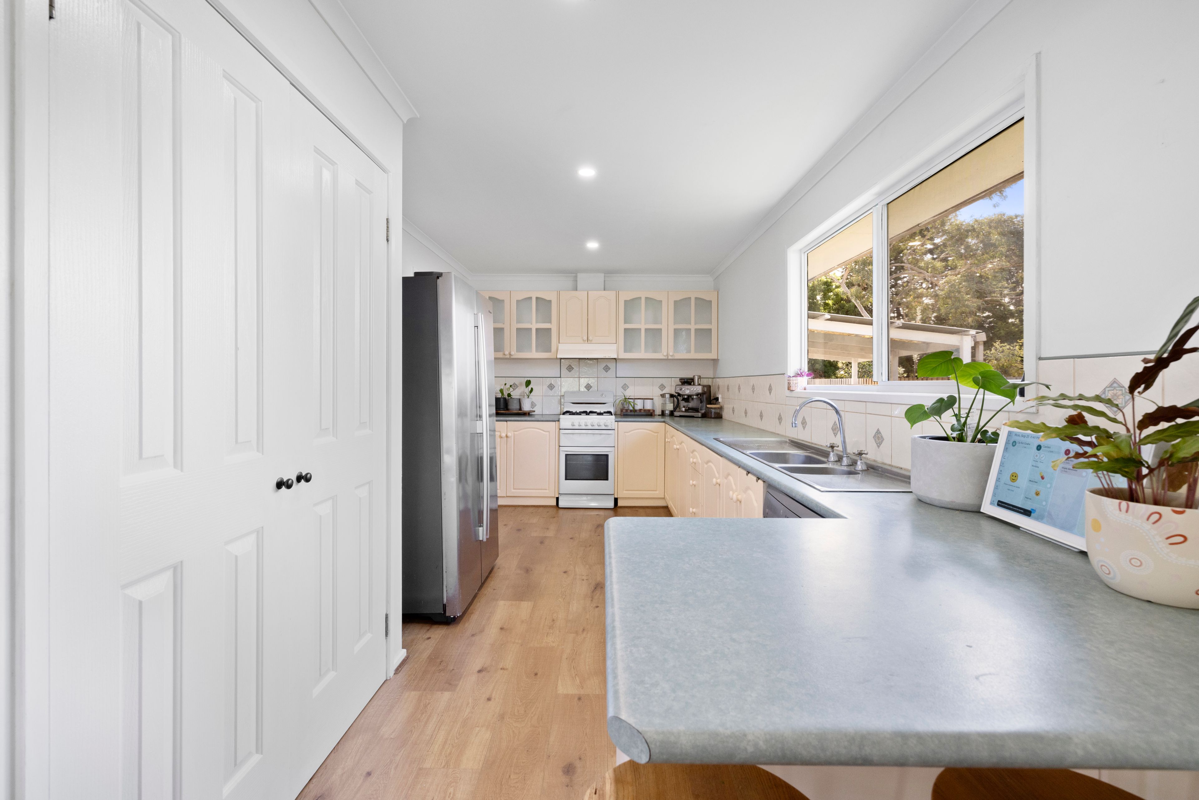 28 Park Street — photo 8 of 27