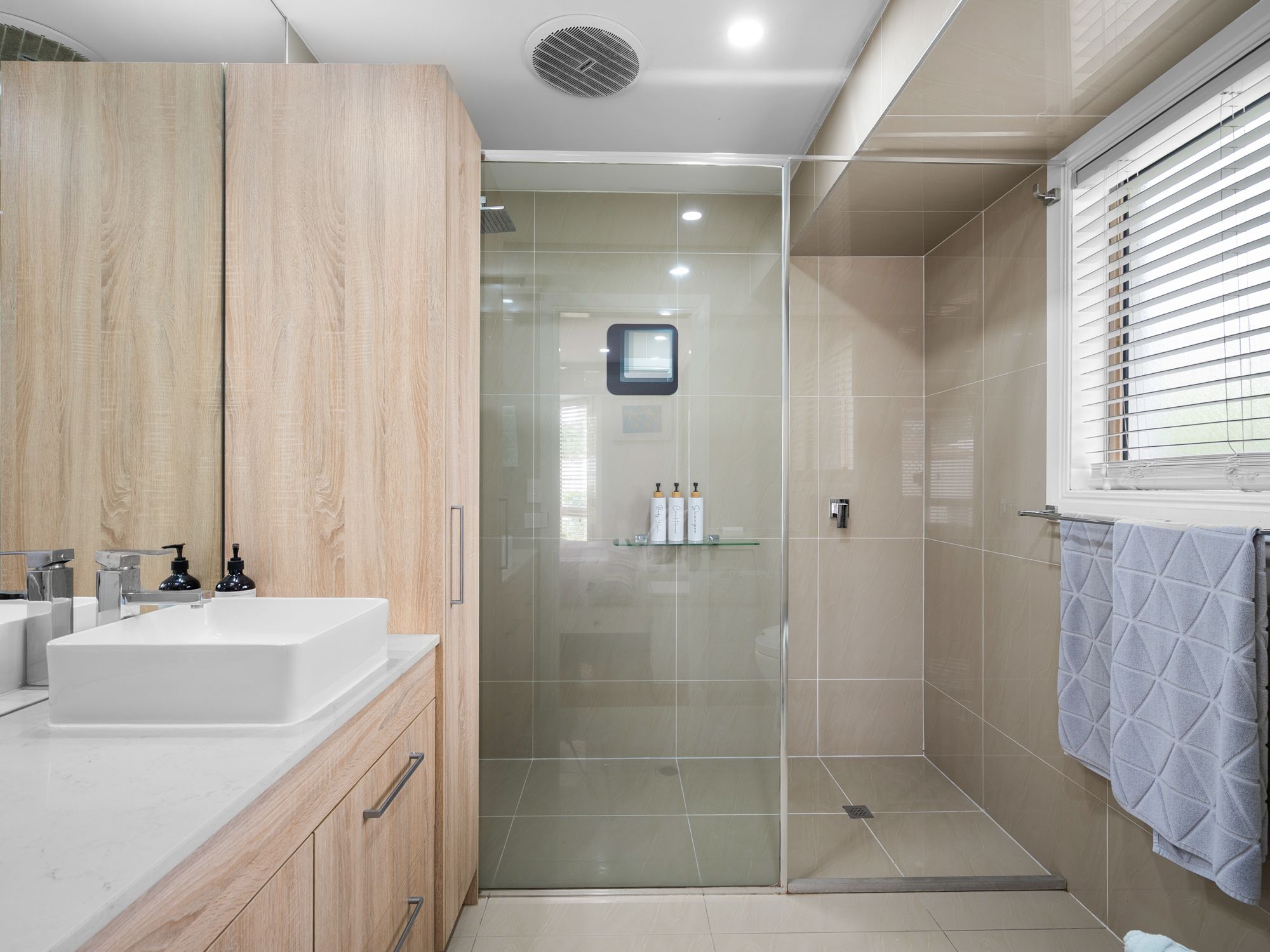 102 Hickory Drive — photo 14 of 21