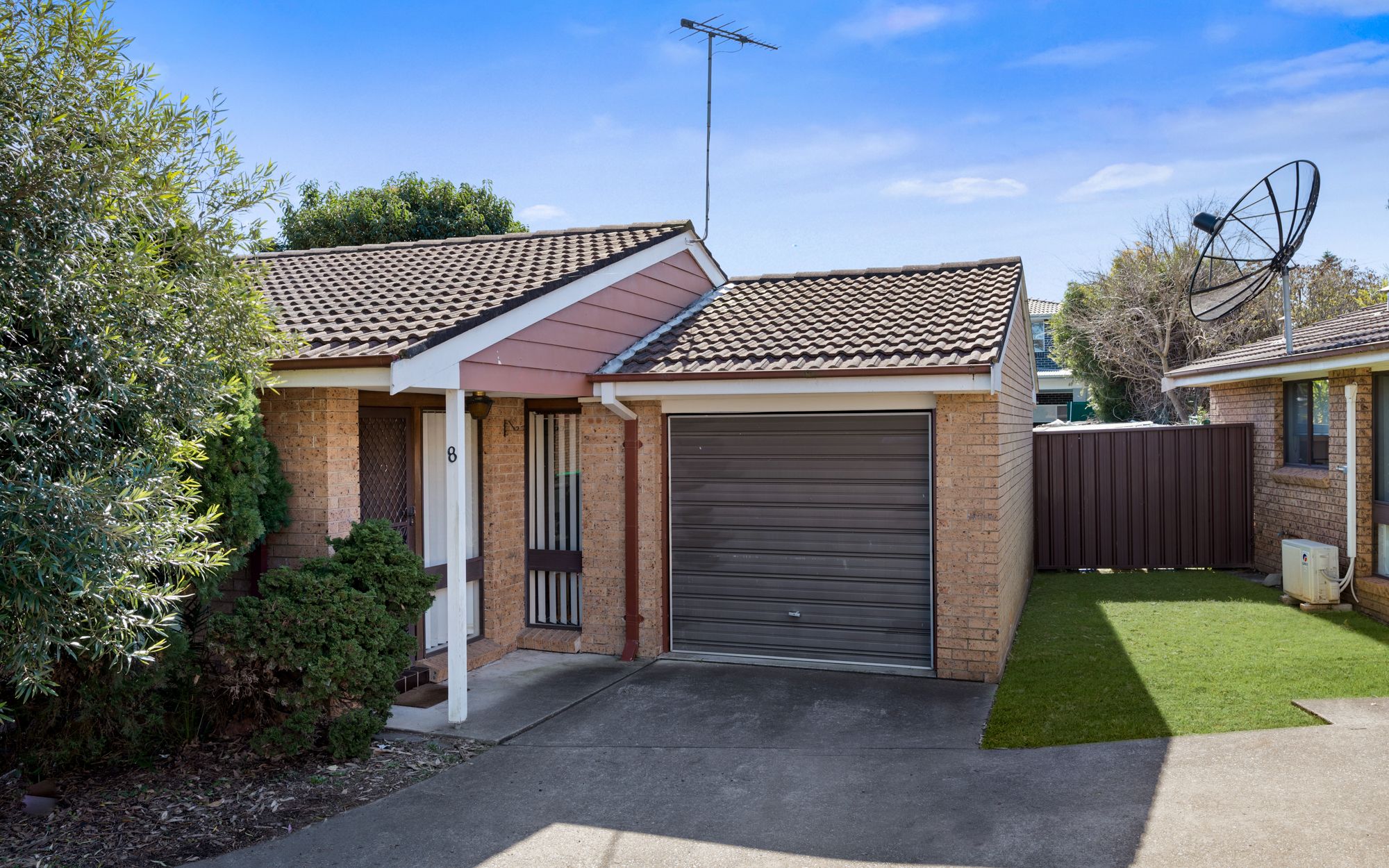 8/201-207 Harrow Road, Glenfield, NSW 2167