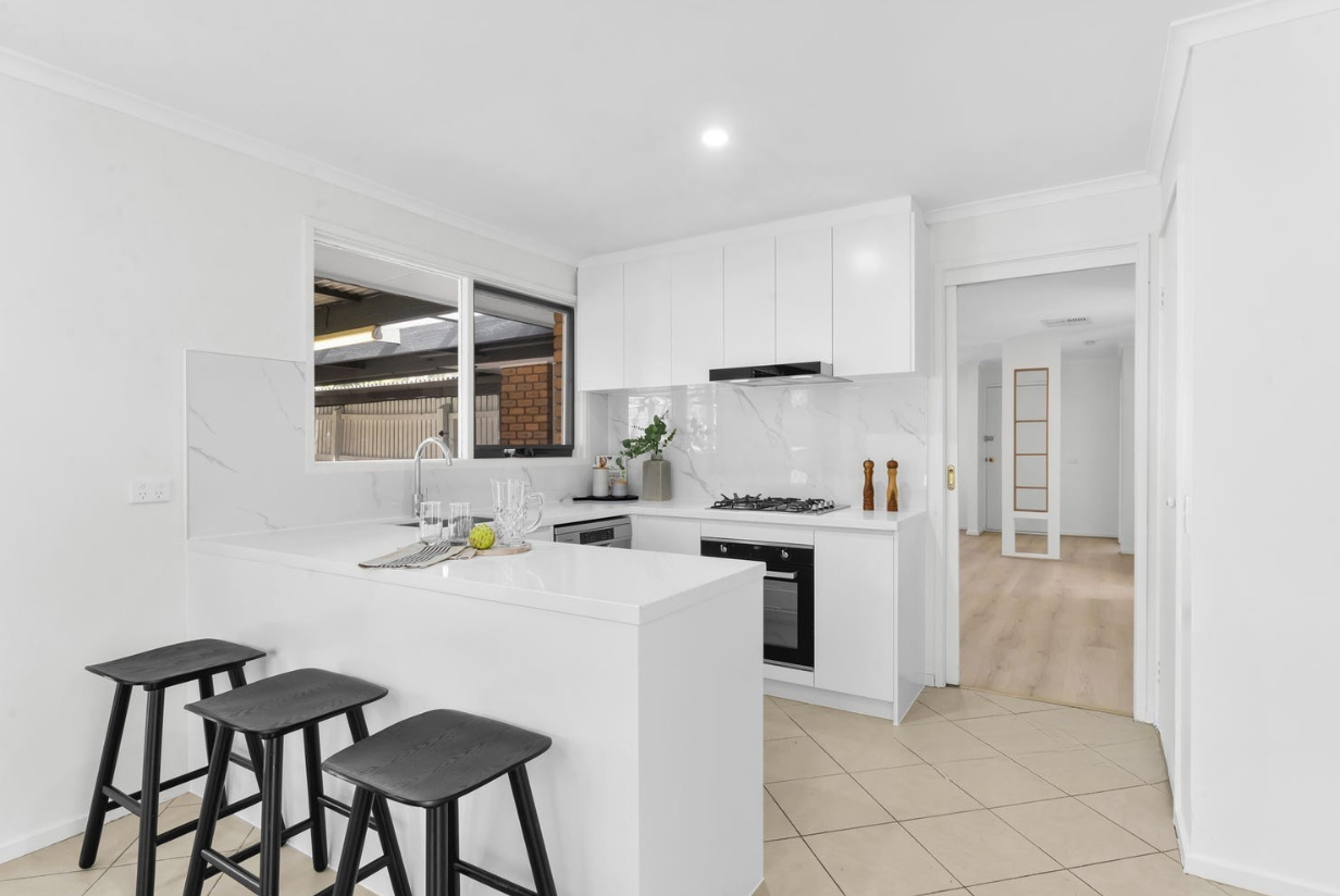 3 Lauder Place — photo 4 of 12