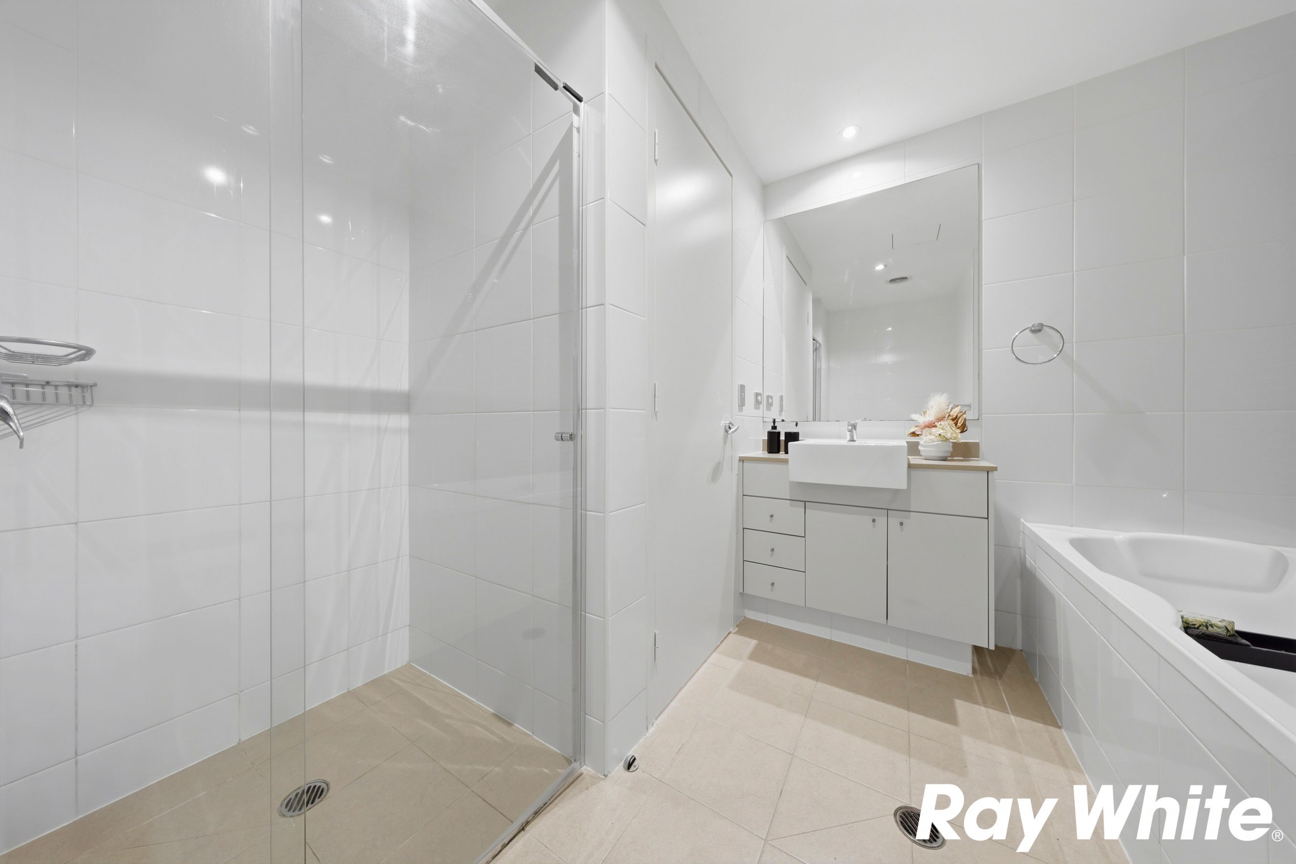 723/4 Spring Street — photo 8 of 15