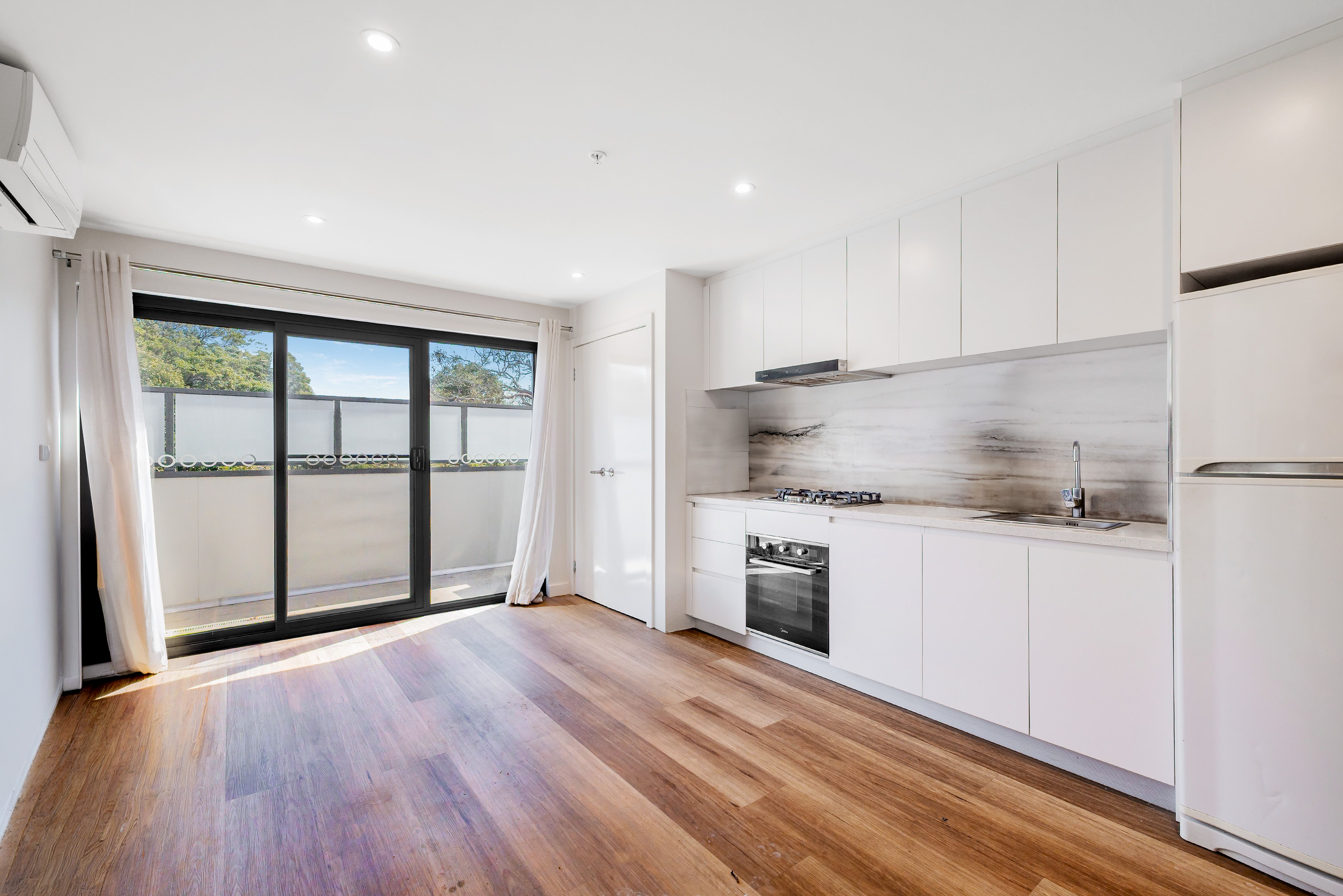 105/13 Koonawarra Street, Clayton, VIC 3168