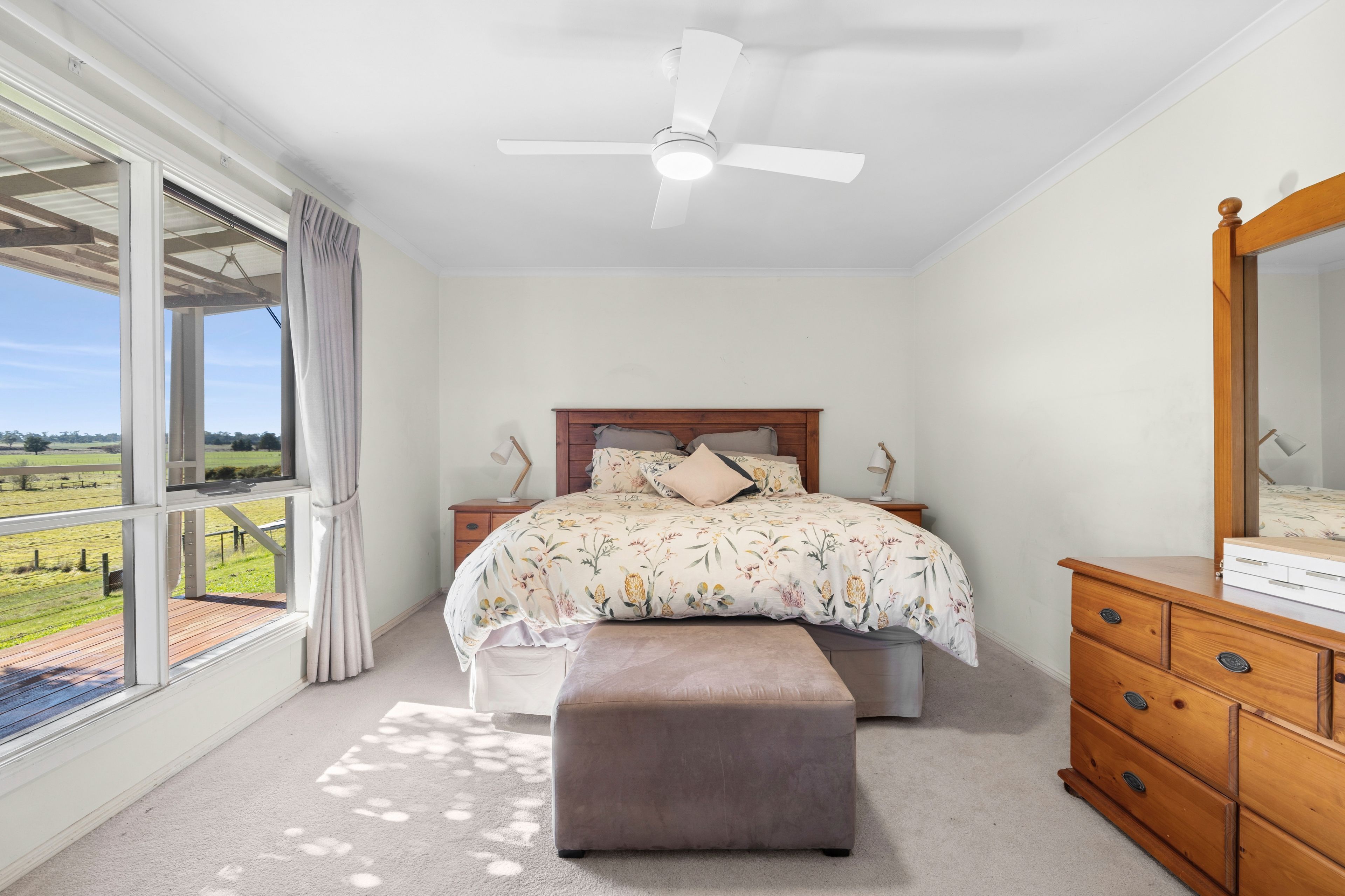 32 Ebden Street — photo 8 of 16