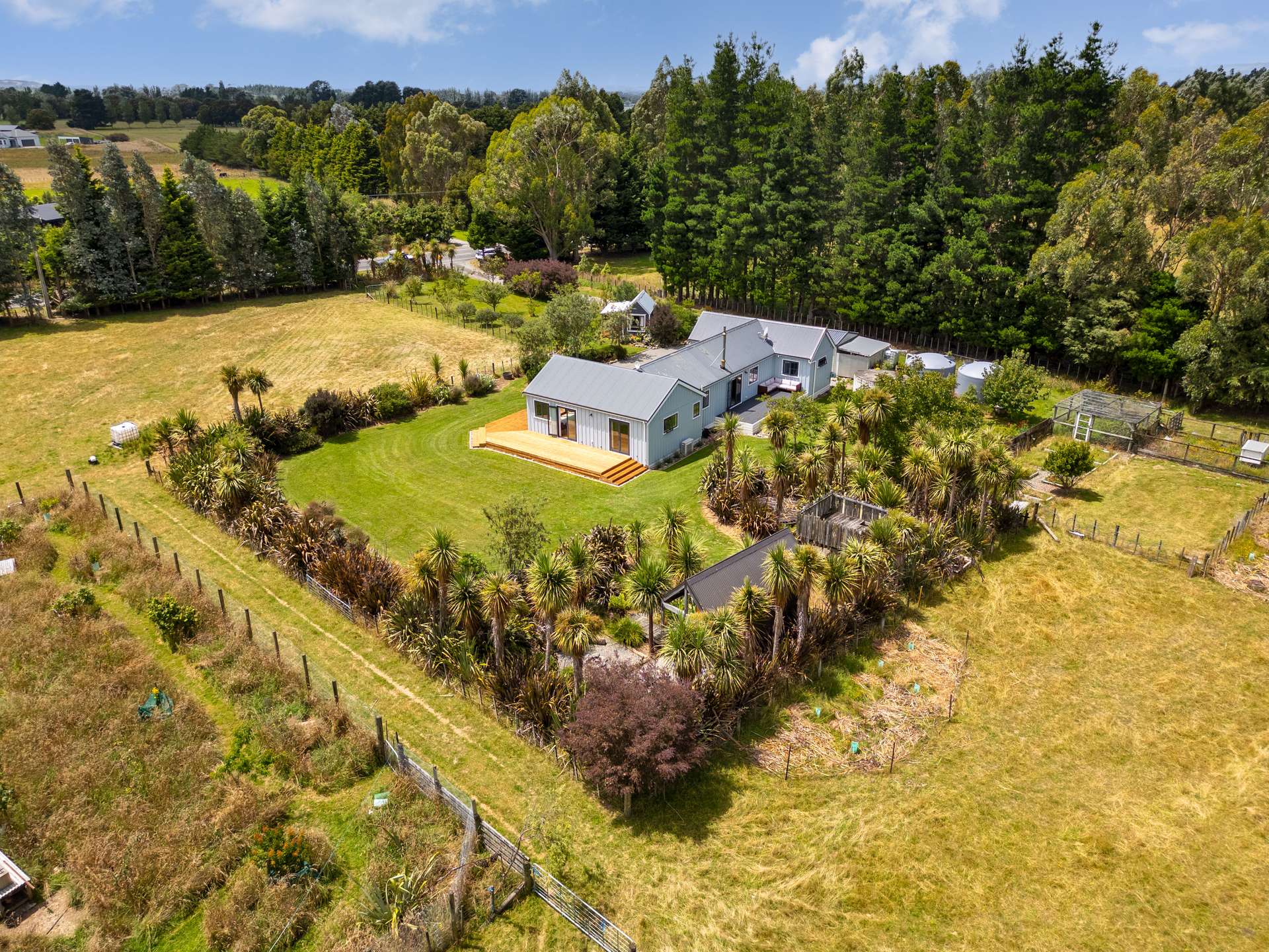 243 Woodside Road photo 1