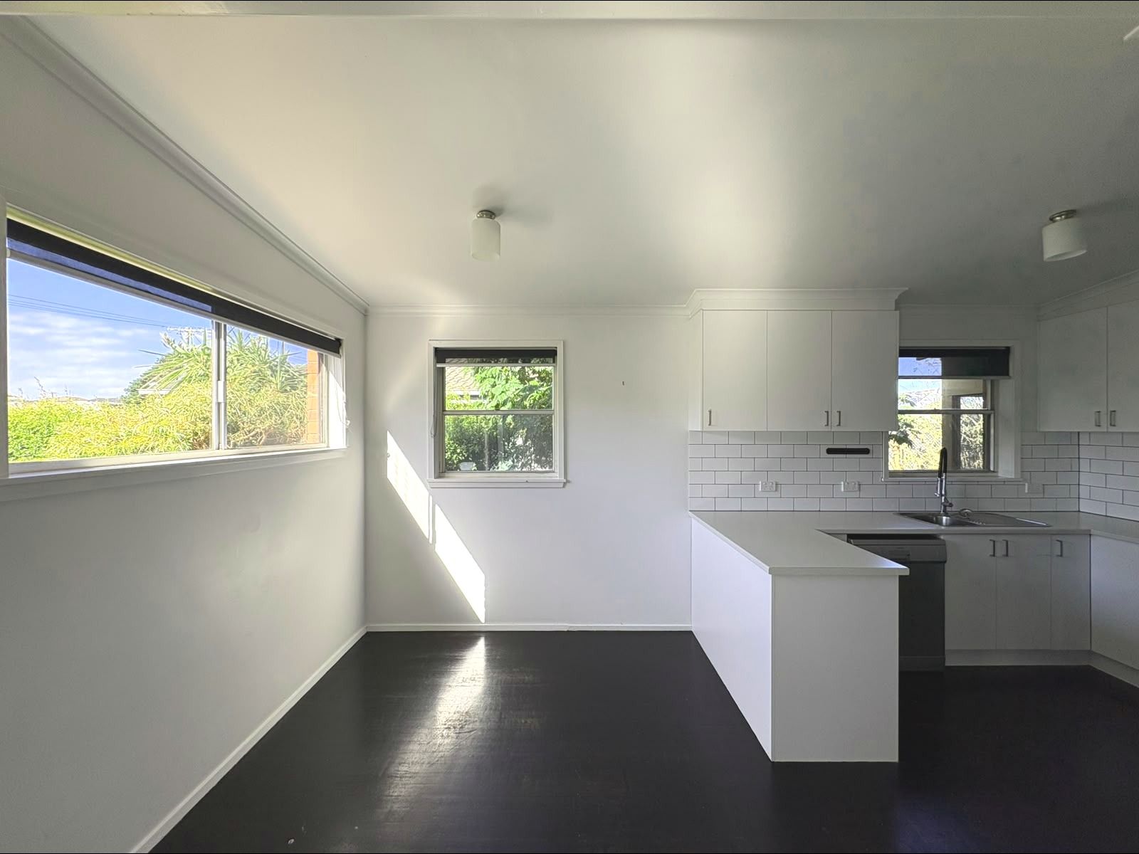 35 Fairfax Avenue — photo 4 of 12