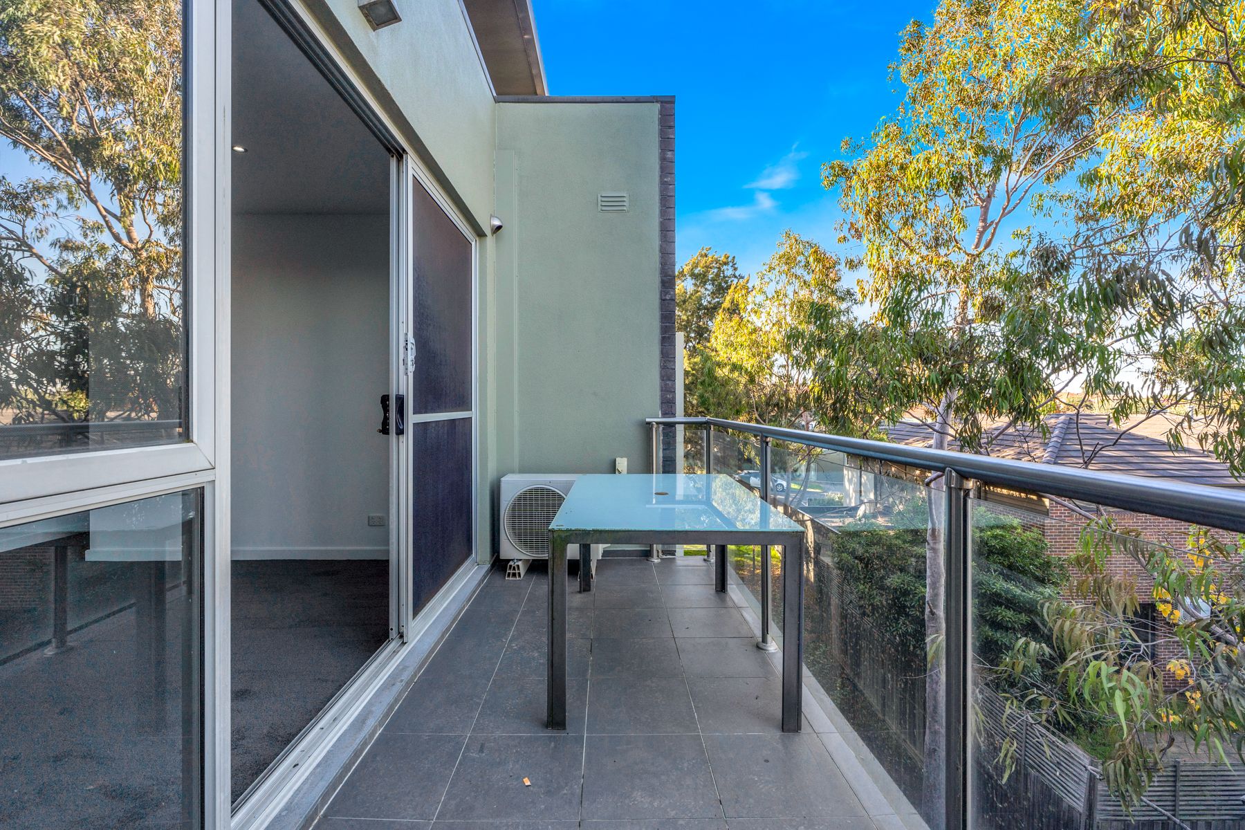33/777 Bell Street — photo 15 of 16