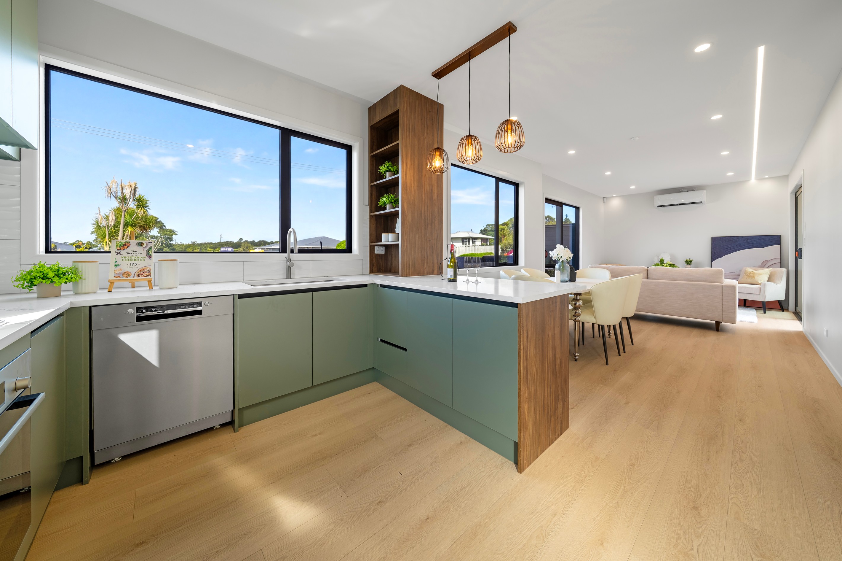 48A Sycamore Drive, Sunnynook, North Shore City