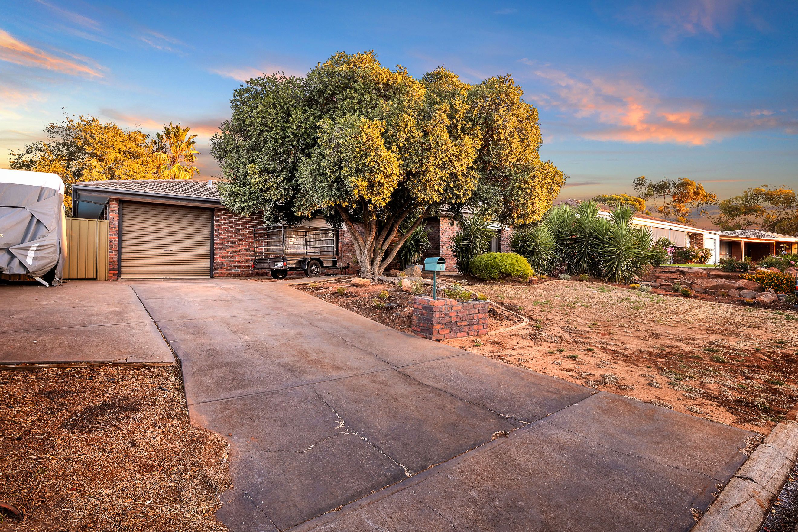 7 Karinga Avenue, Craigmore, SA 5114