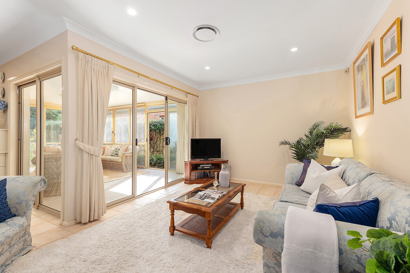 15 Aurora Drive, St Ives, NSW 2075
