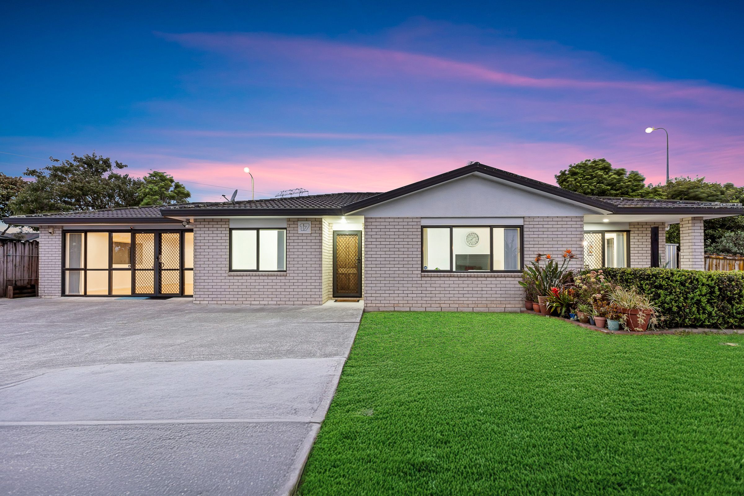 17 Courtvale Place, Flat Bush, Manukau City