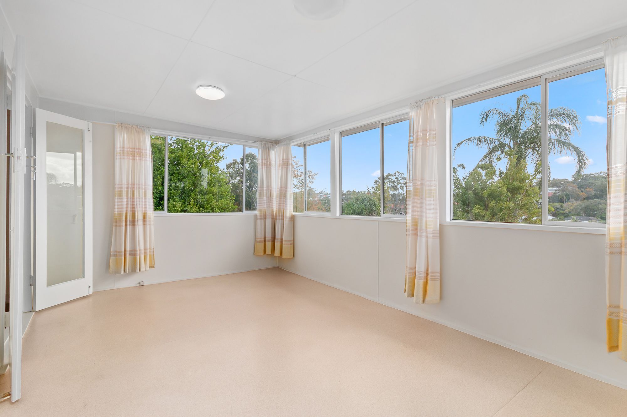 24 Midgley Street — photo 5 of 9