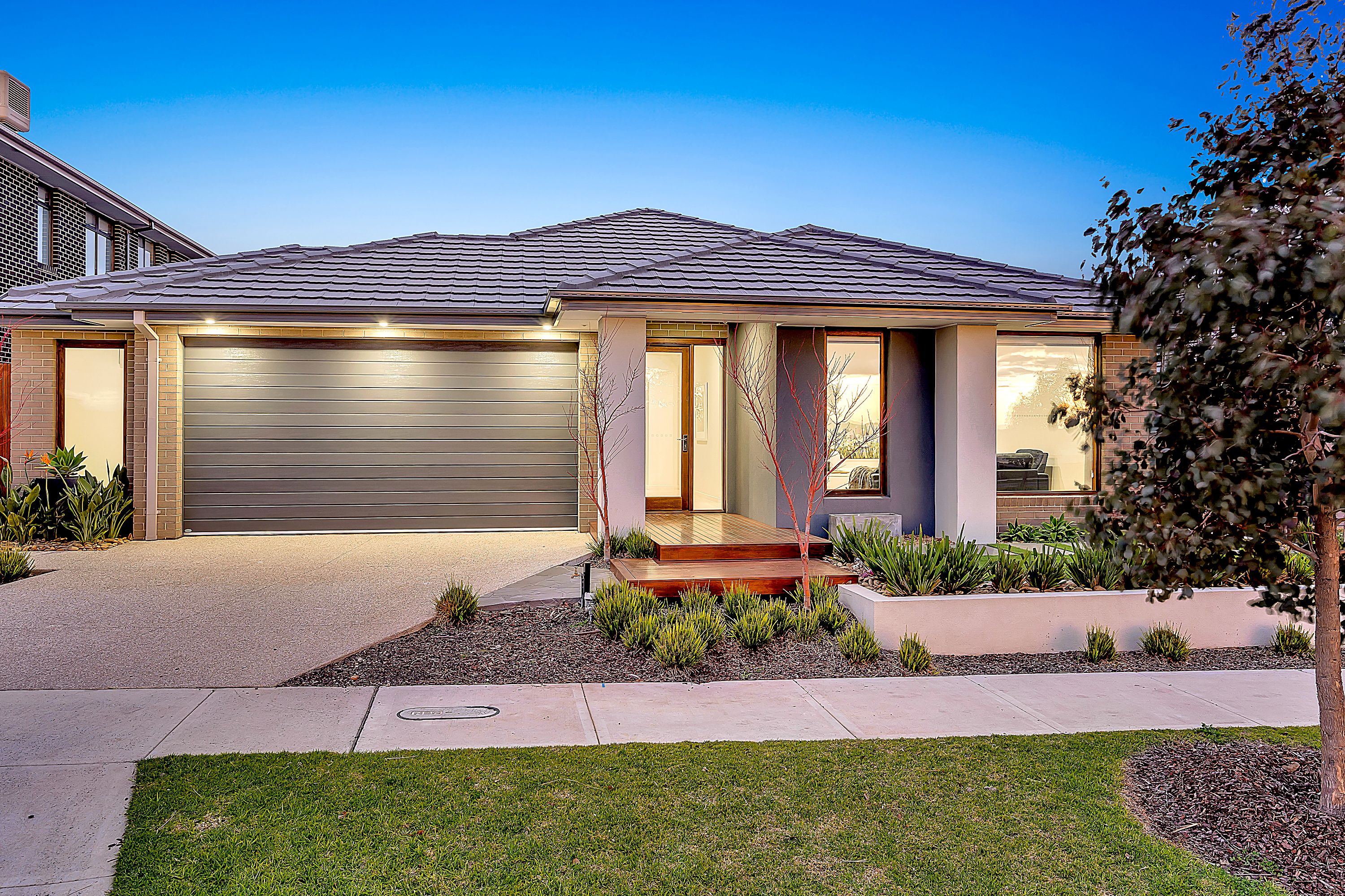 22 Dawnview Crescent, Roxburgh Park, VIC 3064