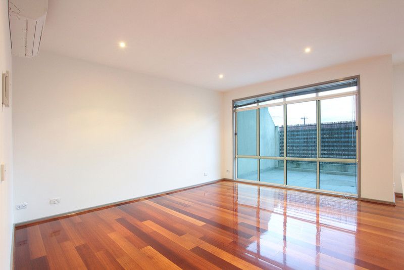 6/100-104 Poath Road — photo 3 of 4