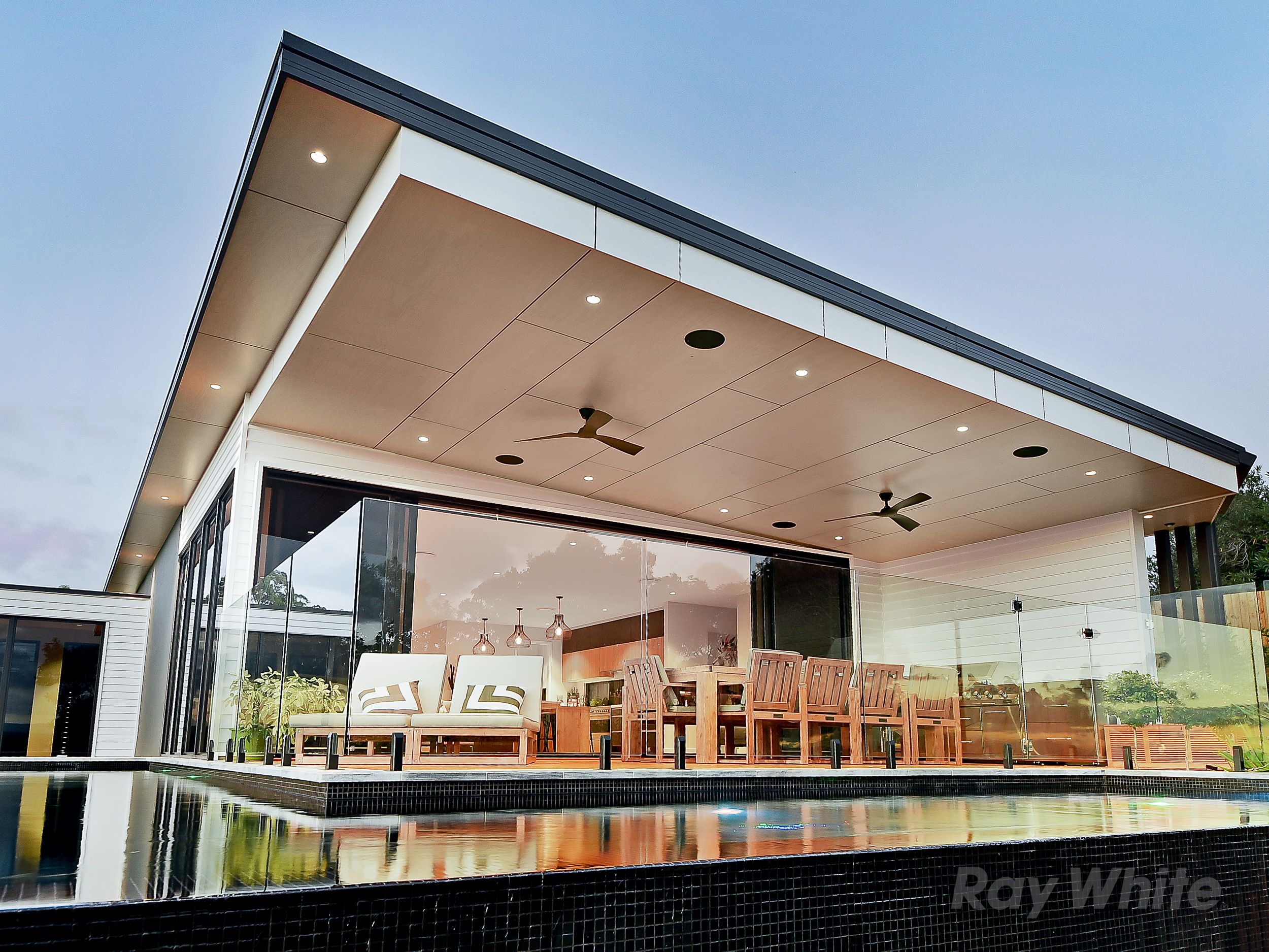 8B River Vista Crescent, Murrumba Downs, QLD 4503