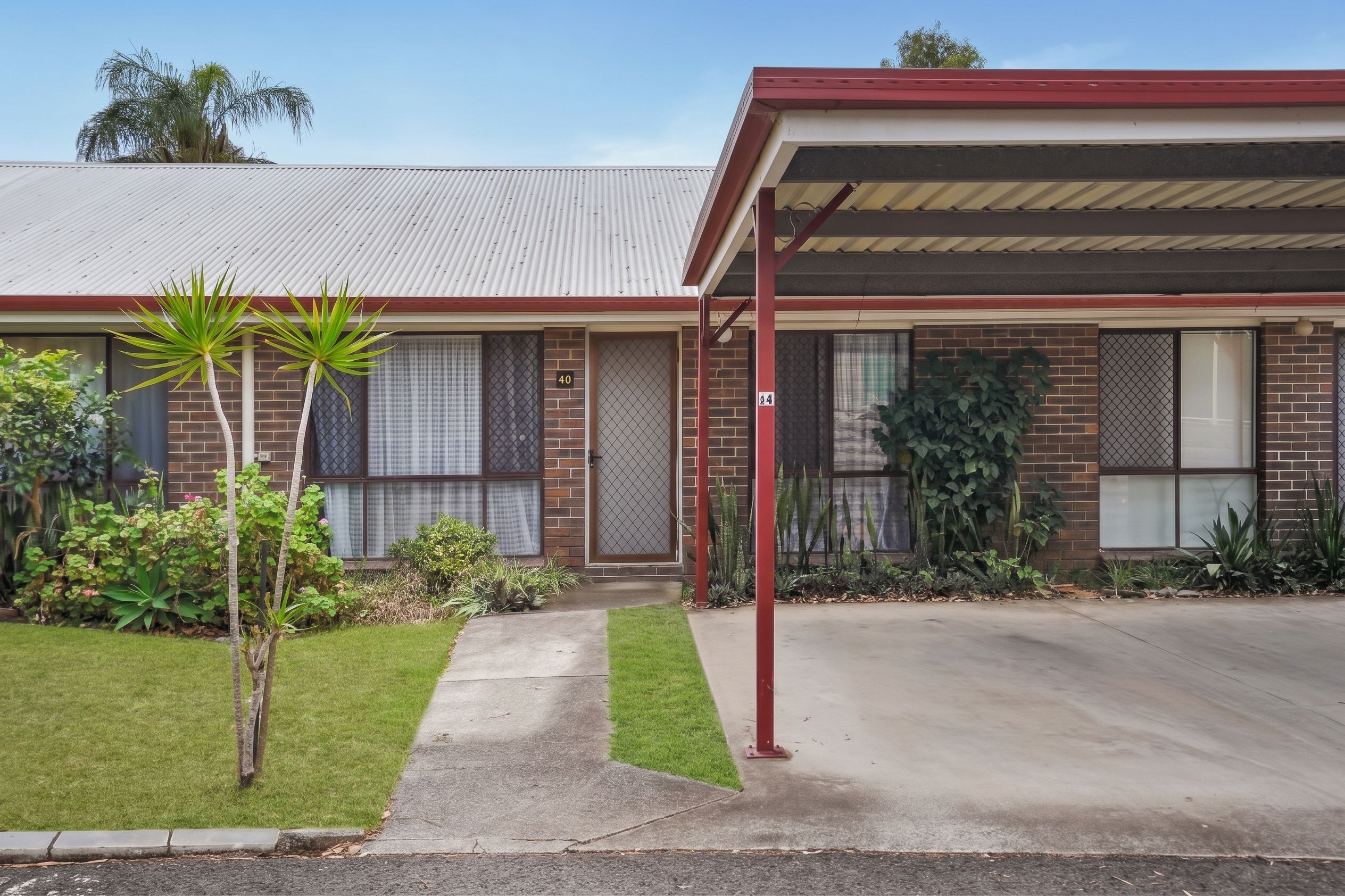 48/31 Nyanza Street — photo from Ray White Logan City