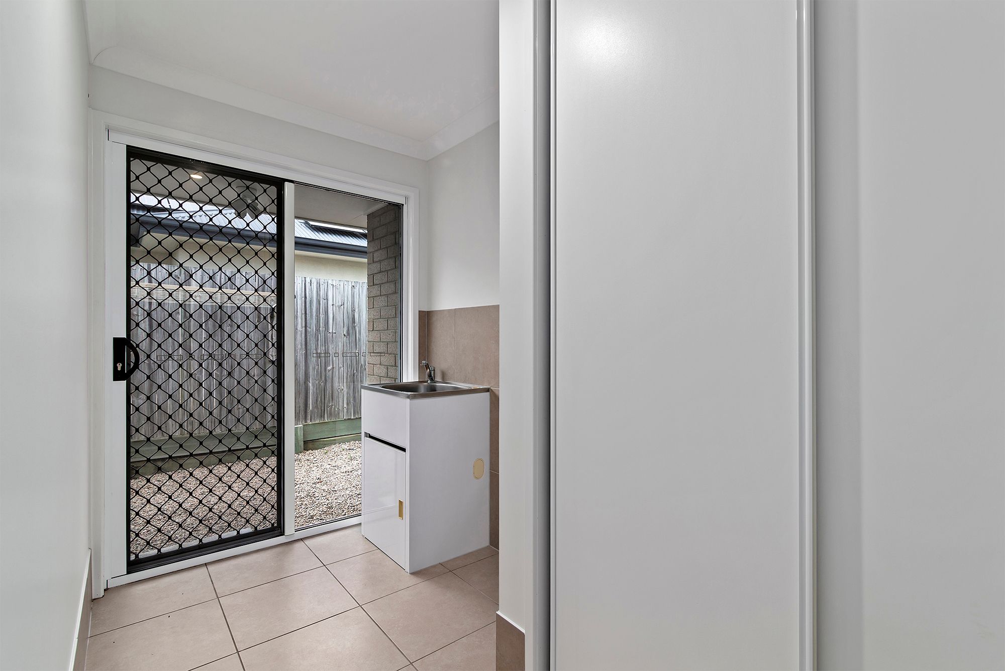 16 Wallace Street — photo 19 of 19